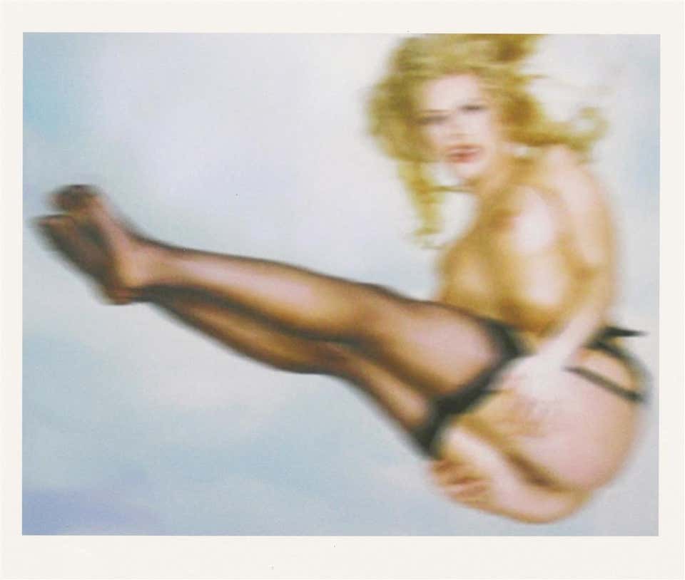 Nude with Stockings (BU 04)