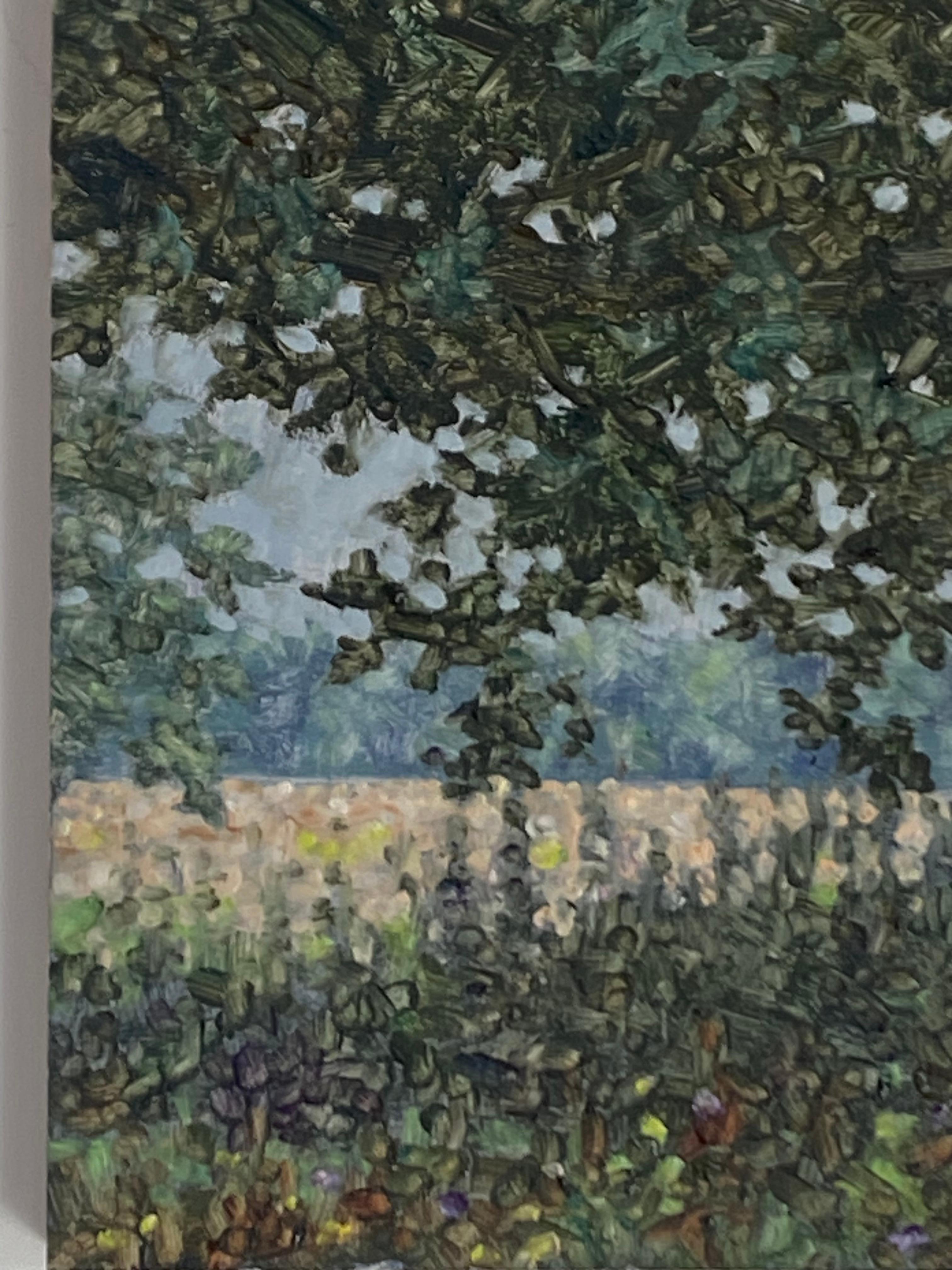Pittura di campo 12 settembre 2022, Albero verde scuro e fiori viola - Landscape Painting Nero di Thomas Sarrantonio