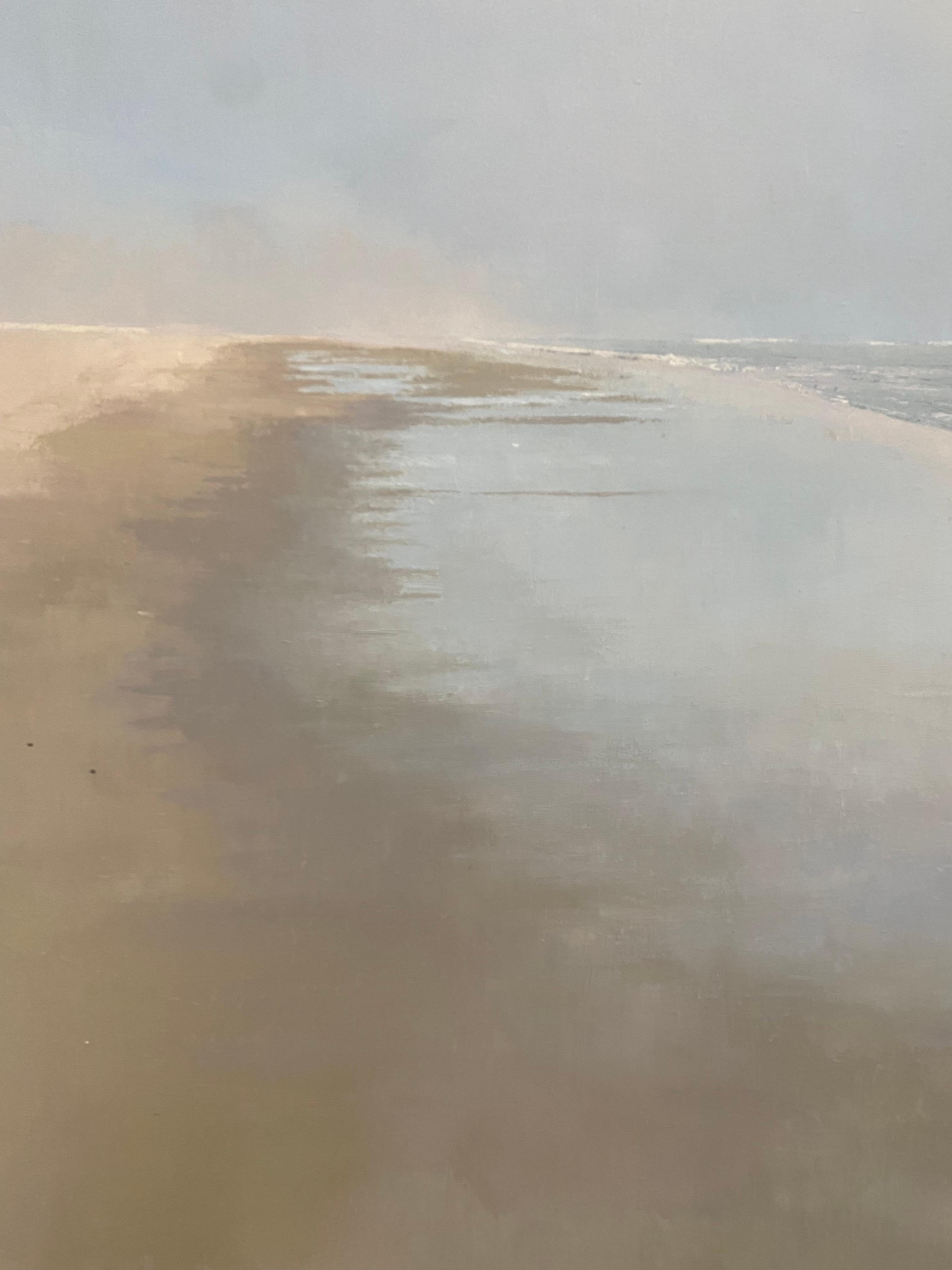 Paysage marin avec brouillard, plage, mer, gris, ciel bleu pâle, paysage de plage brumeux, océan en vente 3