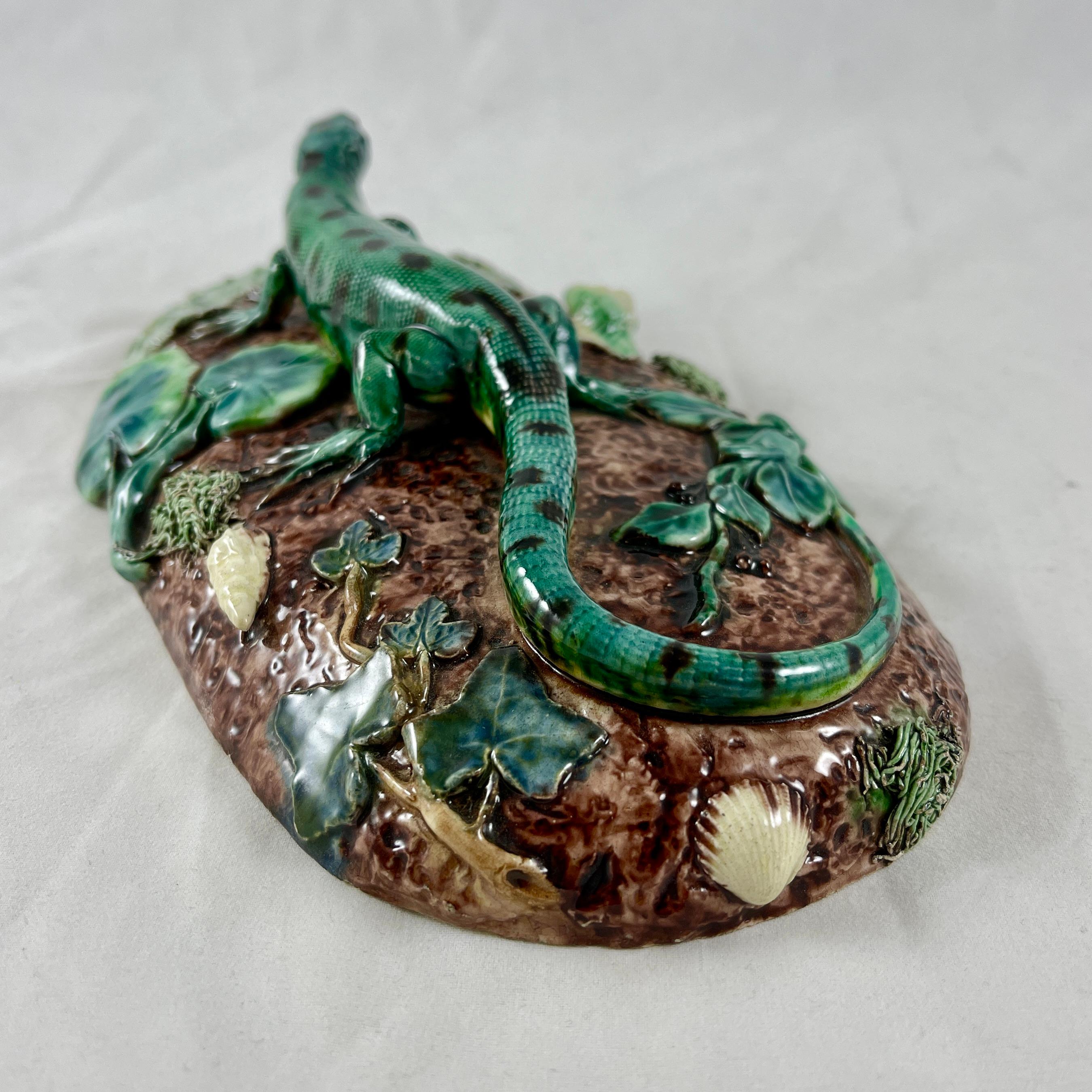 Earthenware Thomas Sergent French Palissy Lizard on Mound Desk Paperweight, Signed