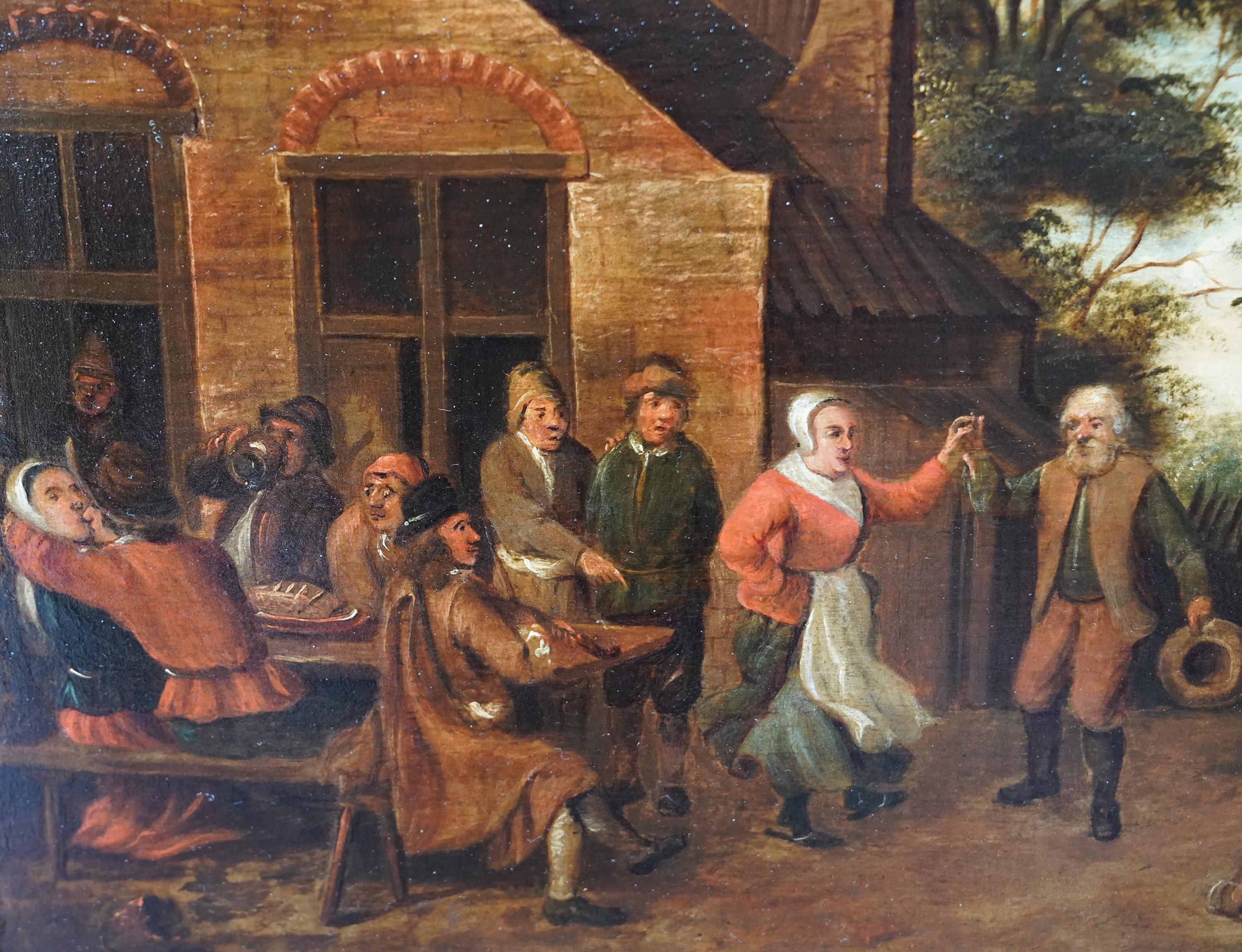 Cette fantastique peinture à l'huile flamande du XVIIe siècle est une œuvre de Thomas Van Apshoven. Elle a été peinte vers 1650 et représente un village avec des personnages à l'extérieur d'une taverne, mangeant, buvant et dansant. Au-delà se
