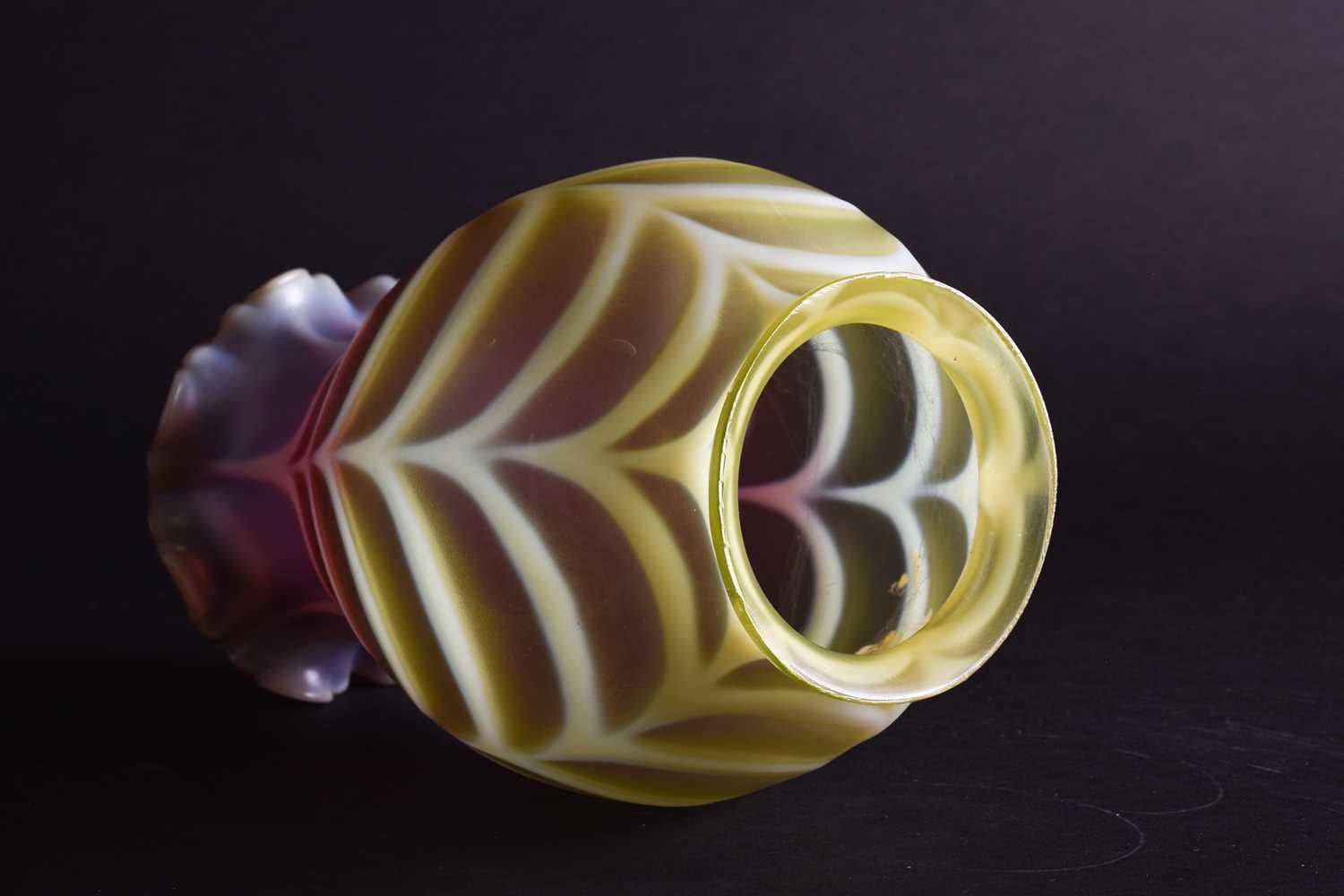 Thomas Webb. A Large Vaseline And Cranberry Shade. C 1900. For Sale 2