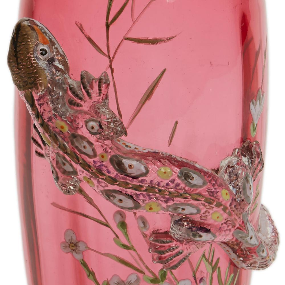 Thomas Webb Jarrón de cristal esmaltado Lagarto Jules Barbe, hacia 1888 en venta 1