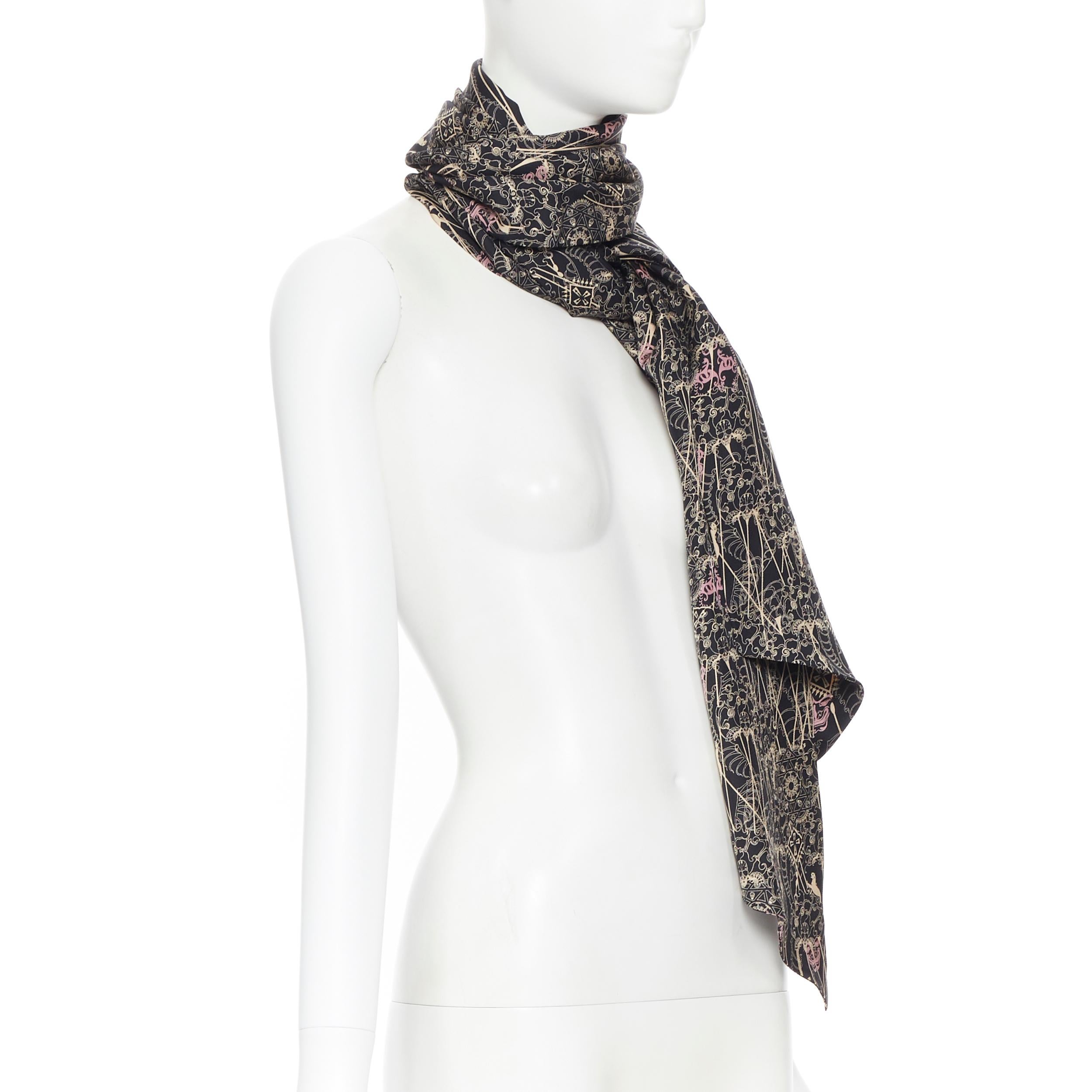 Thomas WYLDE sciarpa 100% sillk nero rosa beige con stampa gotica del teschio In condizioni ottime a Hong Kong, NT
