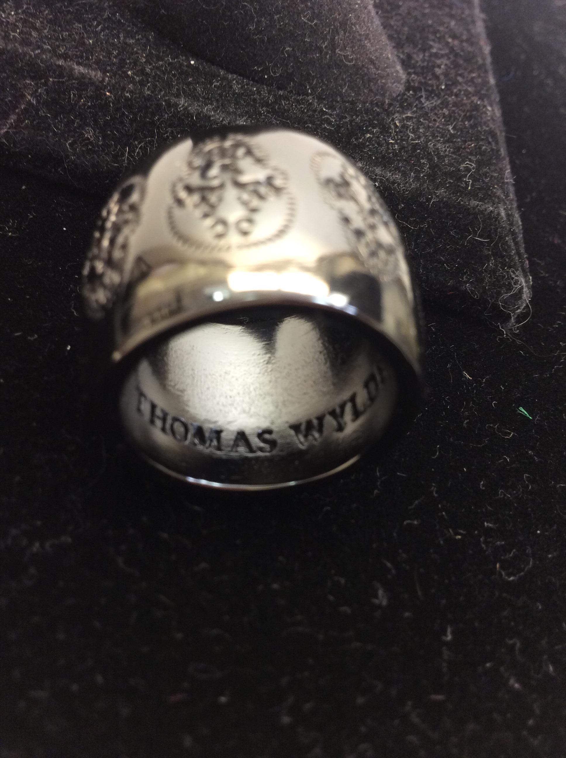 Thomas Wylde Dark Silver Skull Ring im Zustand „Gut“ im Angebot in Narberth, PA