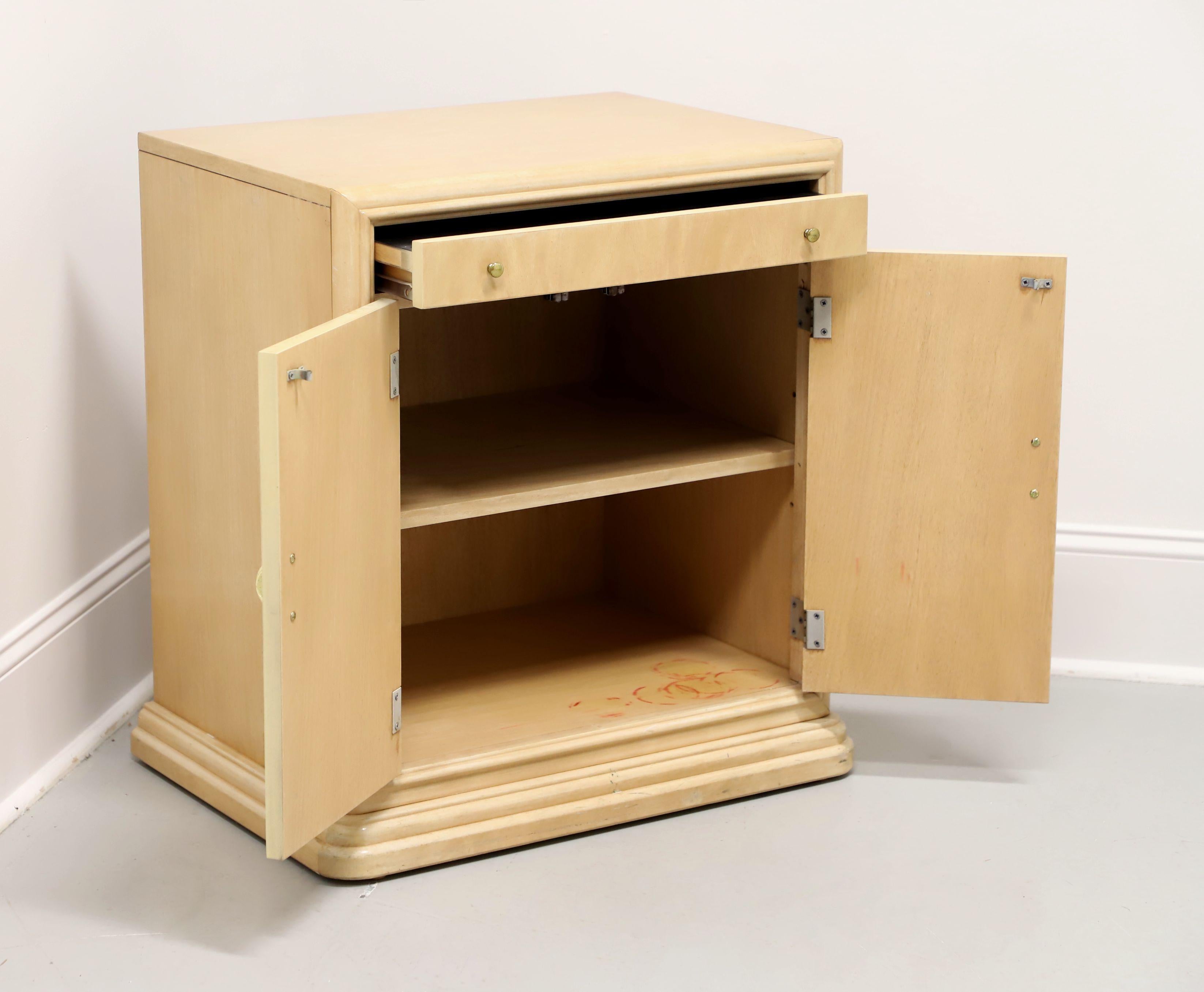 20th Century THOMASVILLE 1980's Post-Modern Whitewashed Oak Nightstand For Sale