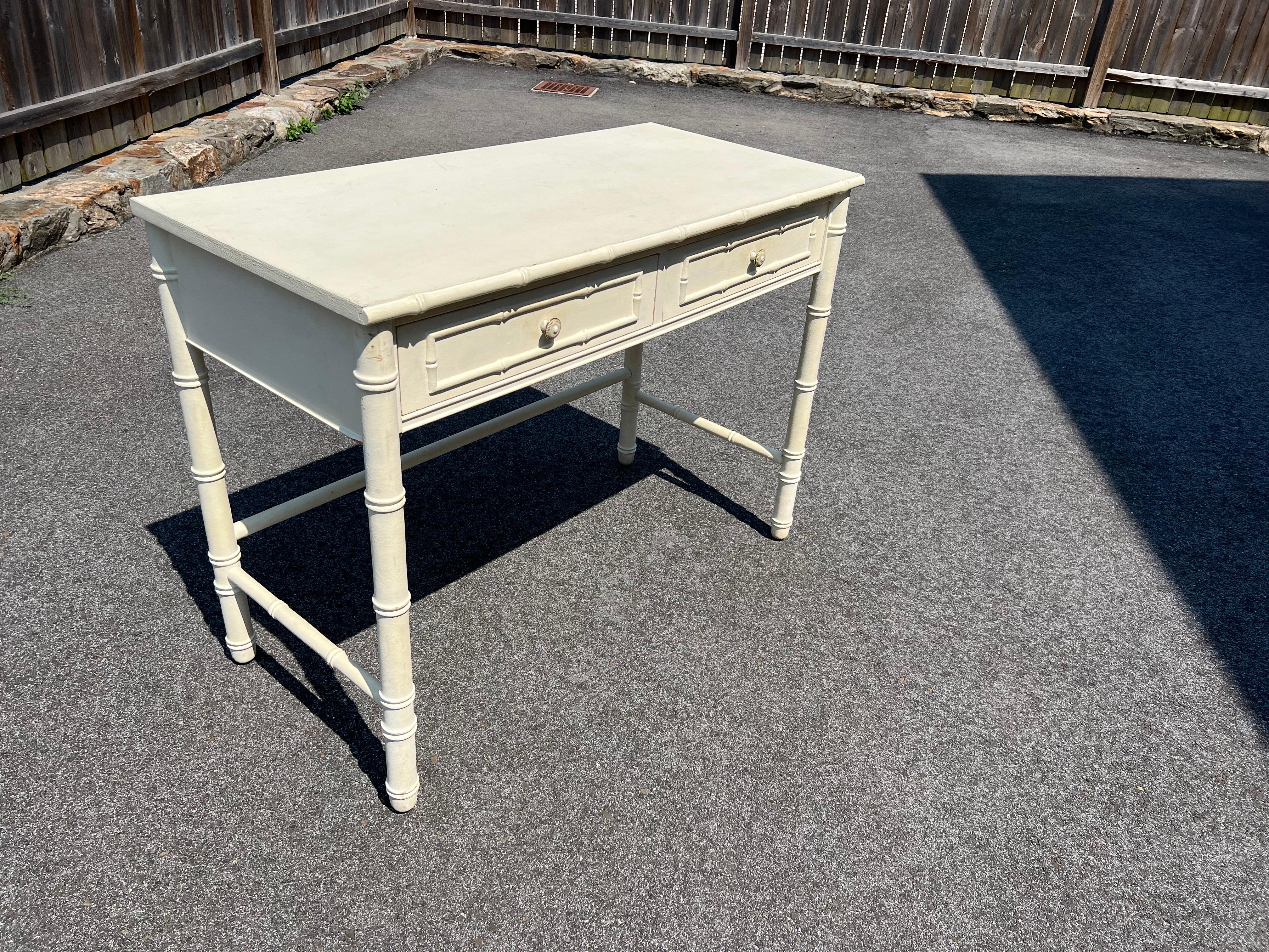 Thomasville Allegro Faux Bamboo Desk In Good Condition For Sale In Redding, CT