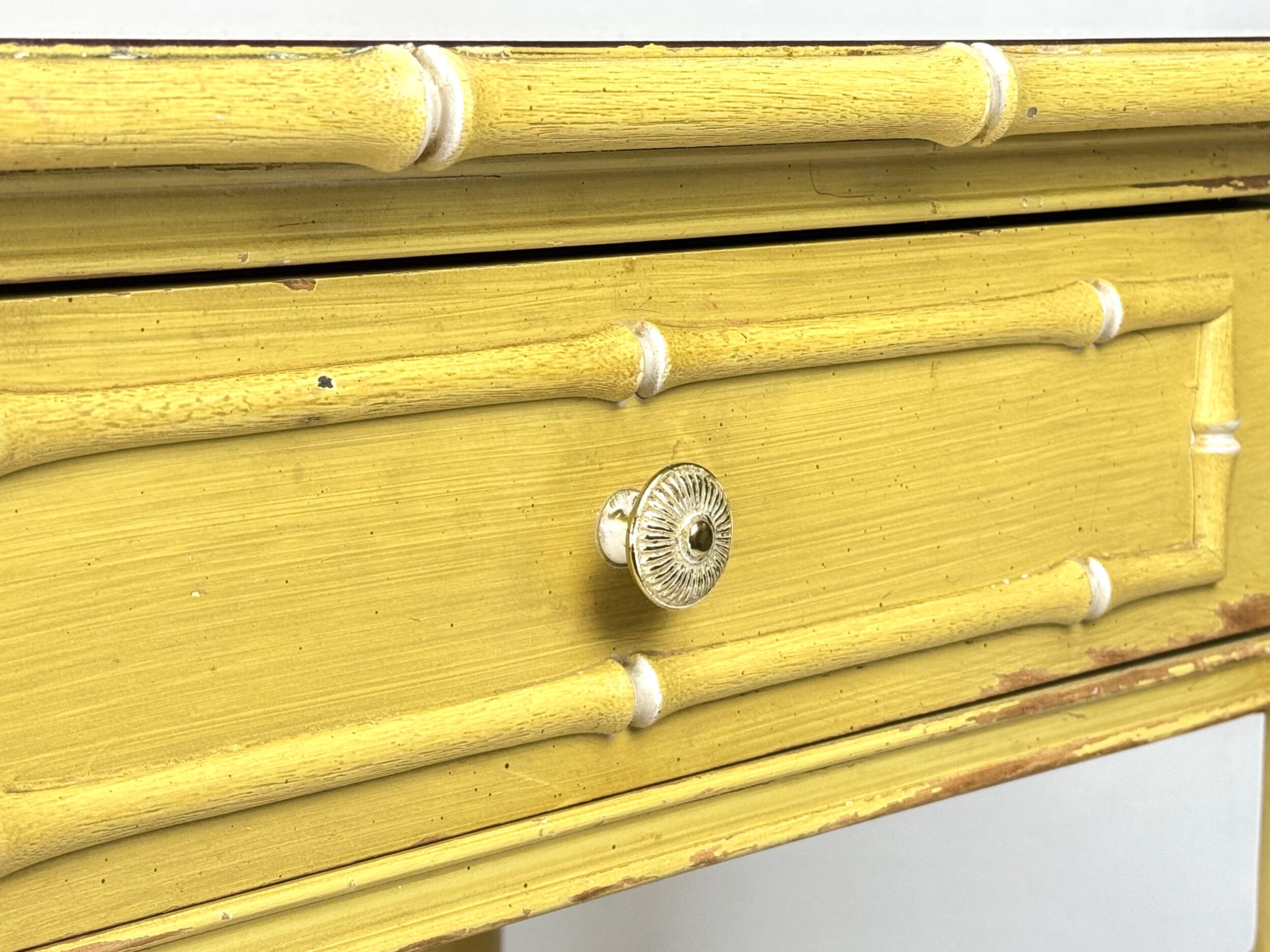 Thomasville Allegro  Table ou table de nuit faux bambou en vente 10