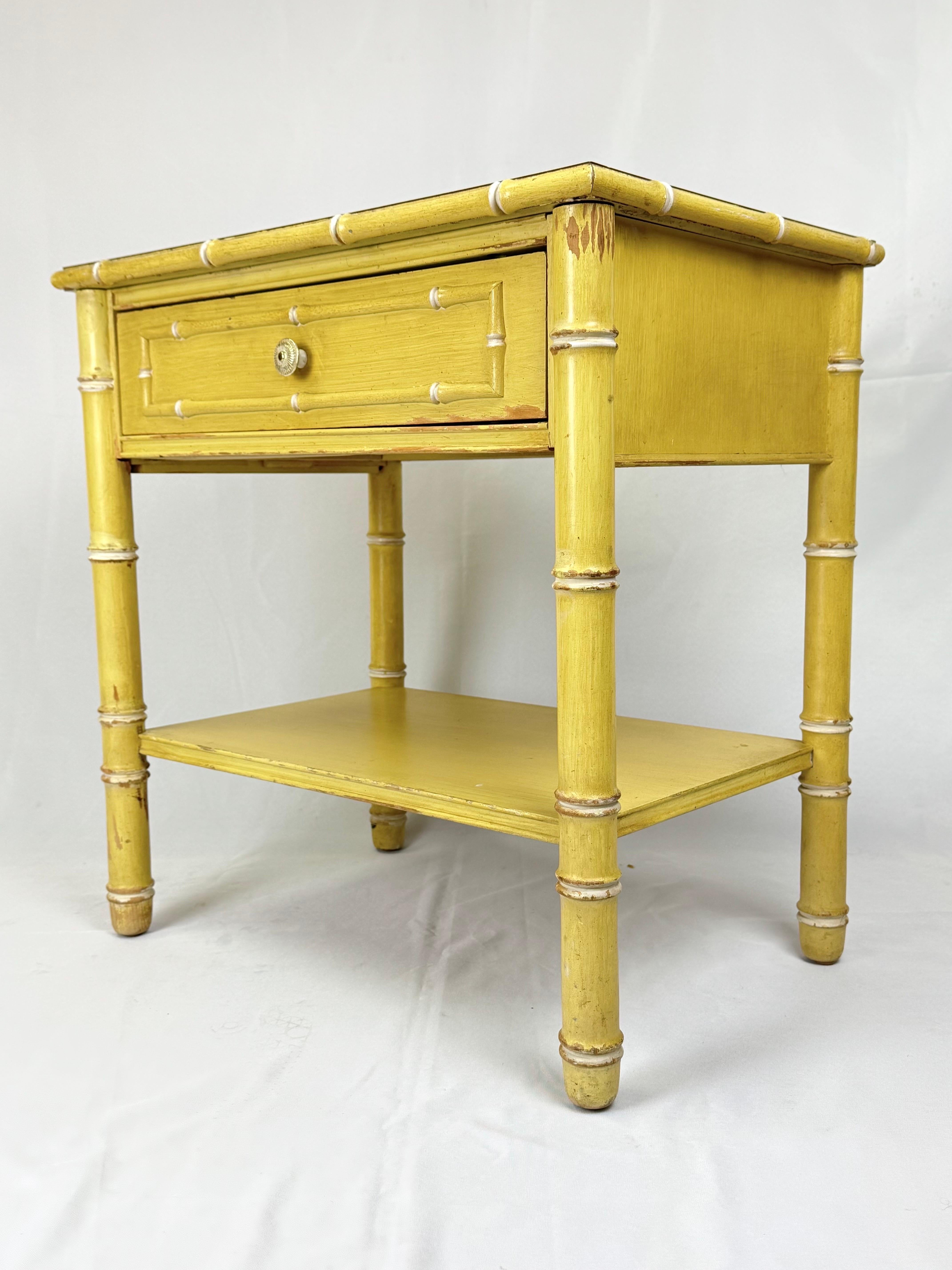 Thomasville Allegro  Table ou table de nuit faux bambou en vente 5