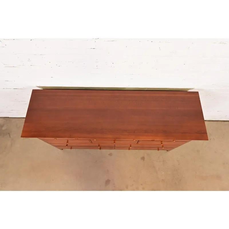 Thomasville Arts & Crafts Shaker Cherry Wood Dresser or Credenza For Sale 4
