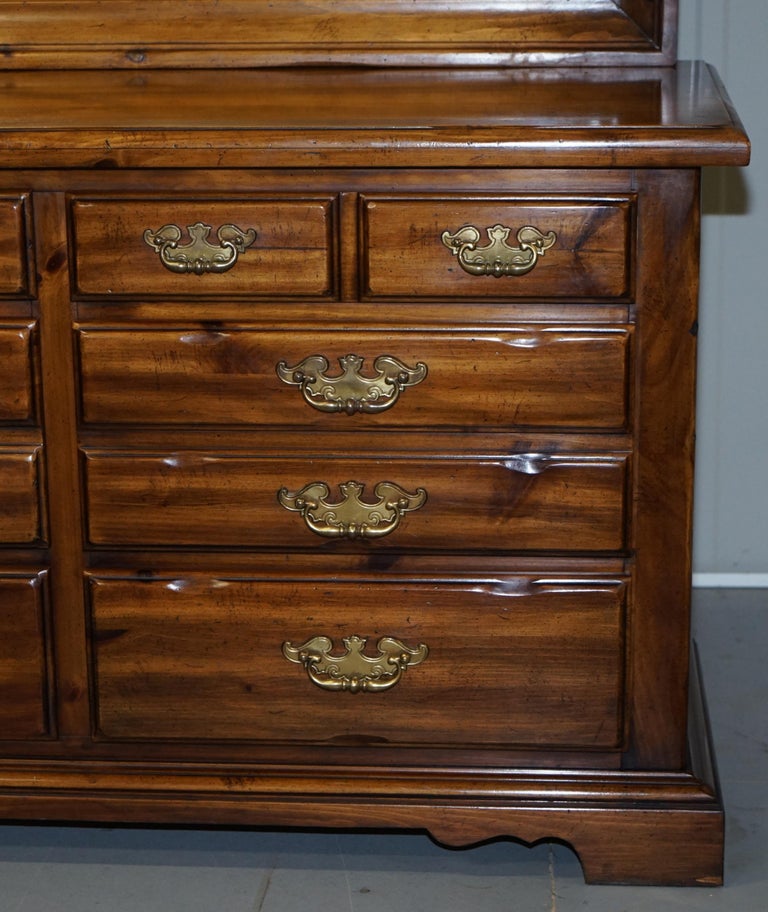 Thomasville Bank Chest of Drawers with Large Mirror Dressing Table For