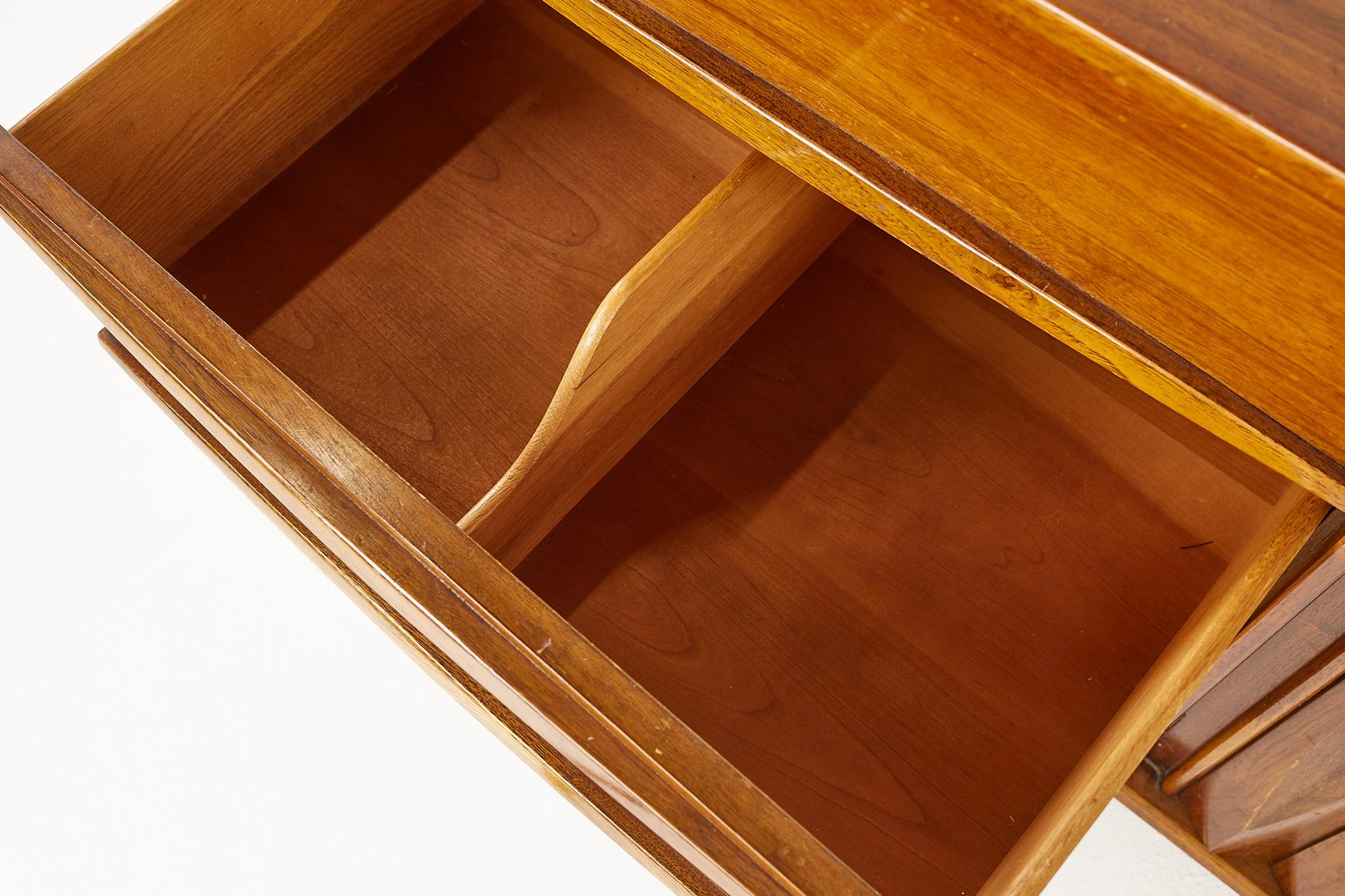 Thomasville Brutalist Mid Century Walnut Lowboy Dresser 7