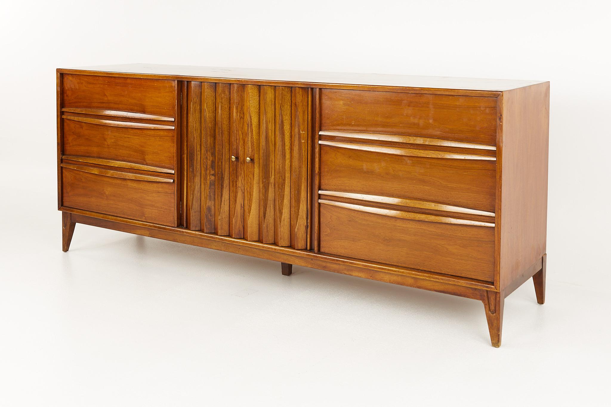 Mid-Century Modern Thomasville Brutalist Mid Century Walnut Lowboy Dresser