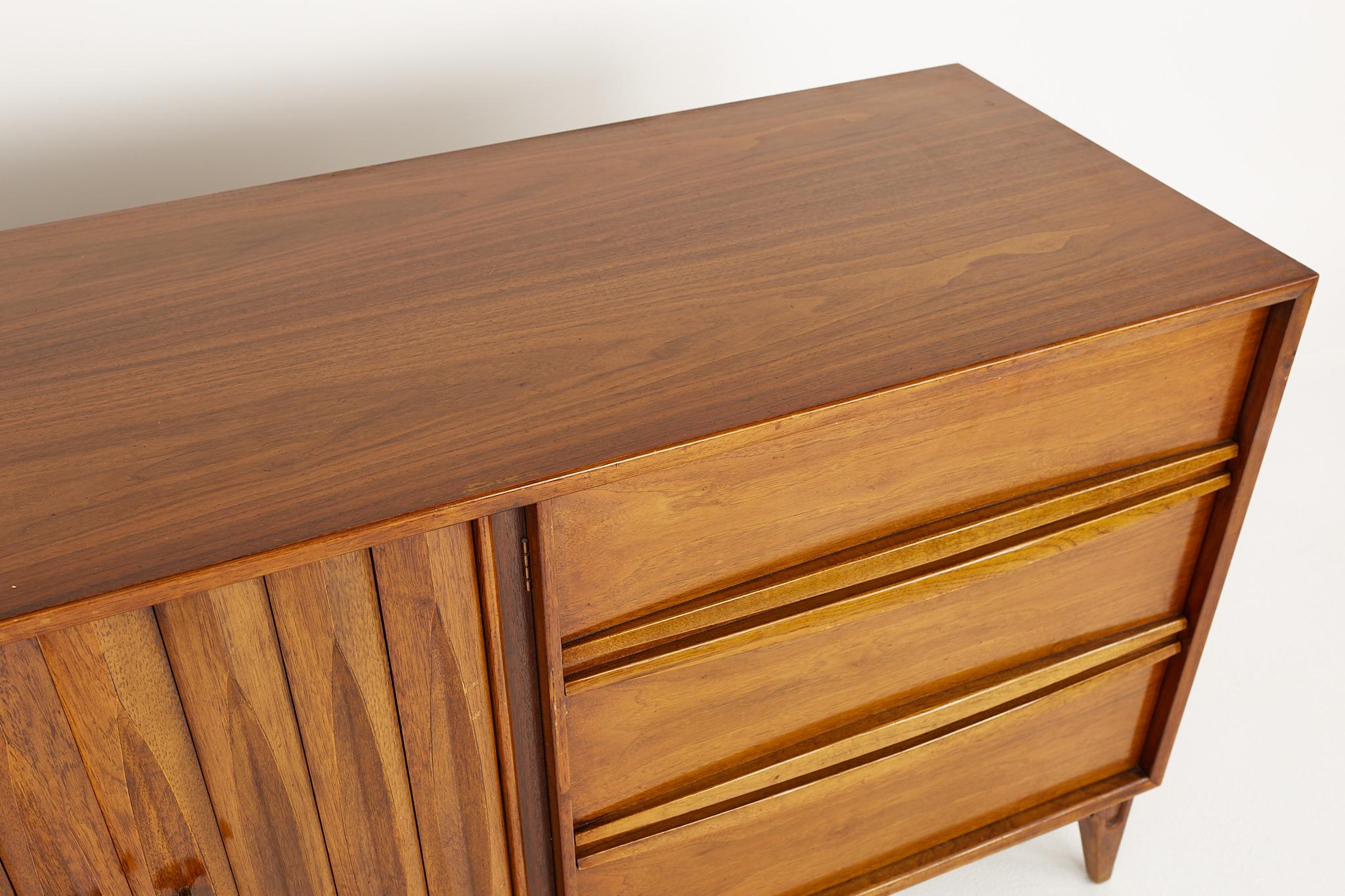 Thomasville Brutalist Mid Century Walnut Lowboy Dresser 1