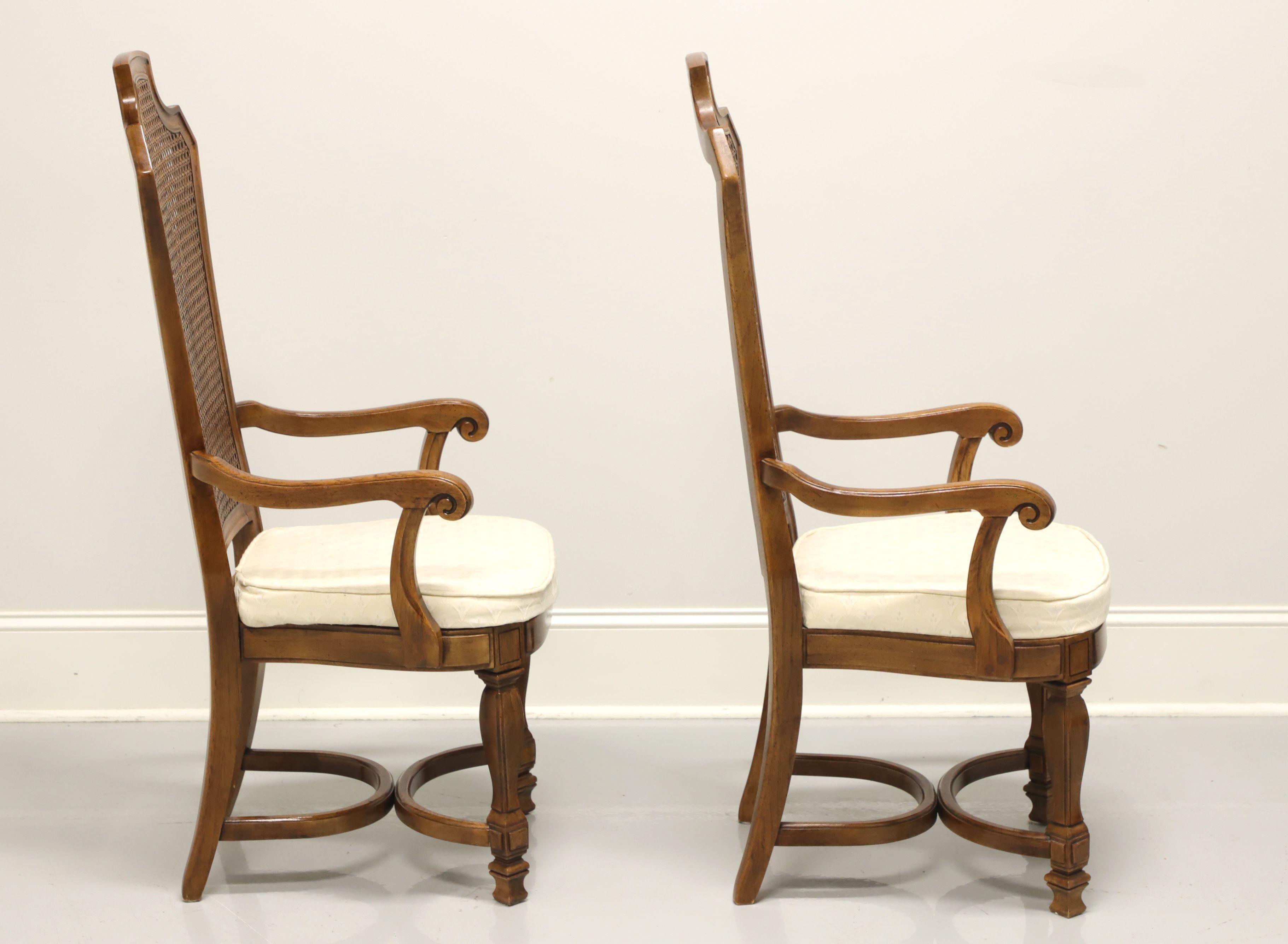 thomasville shell back dining chairs