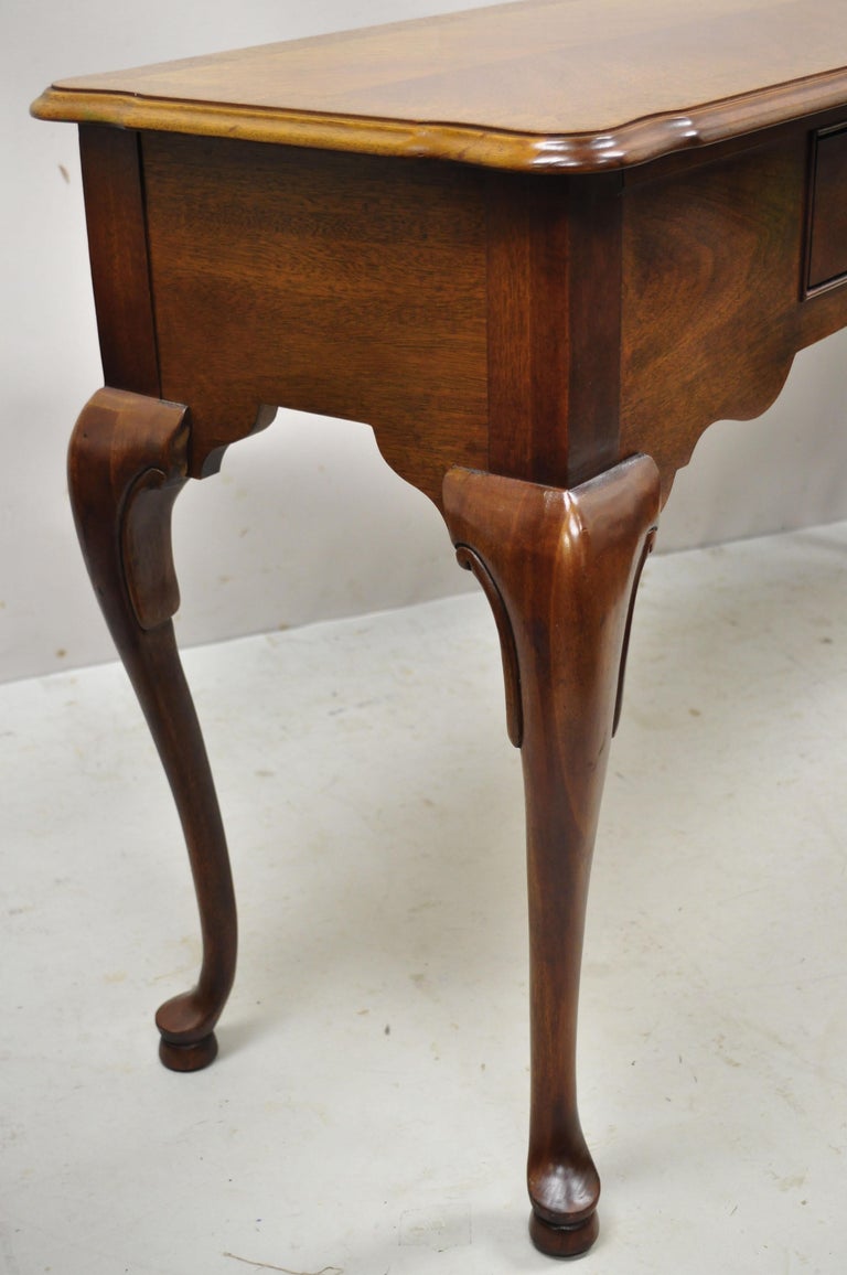 Thomasville Cherry Wood Queen Anne One Drawer Banded Sofa Console Hall