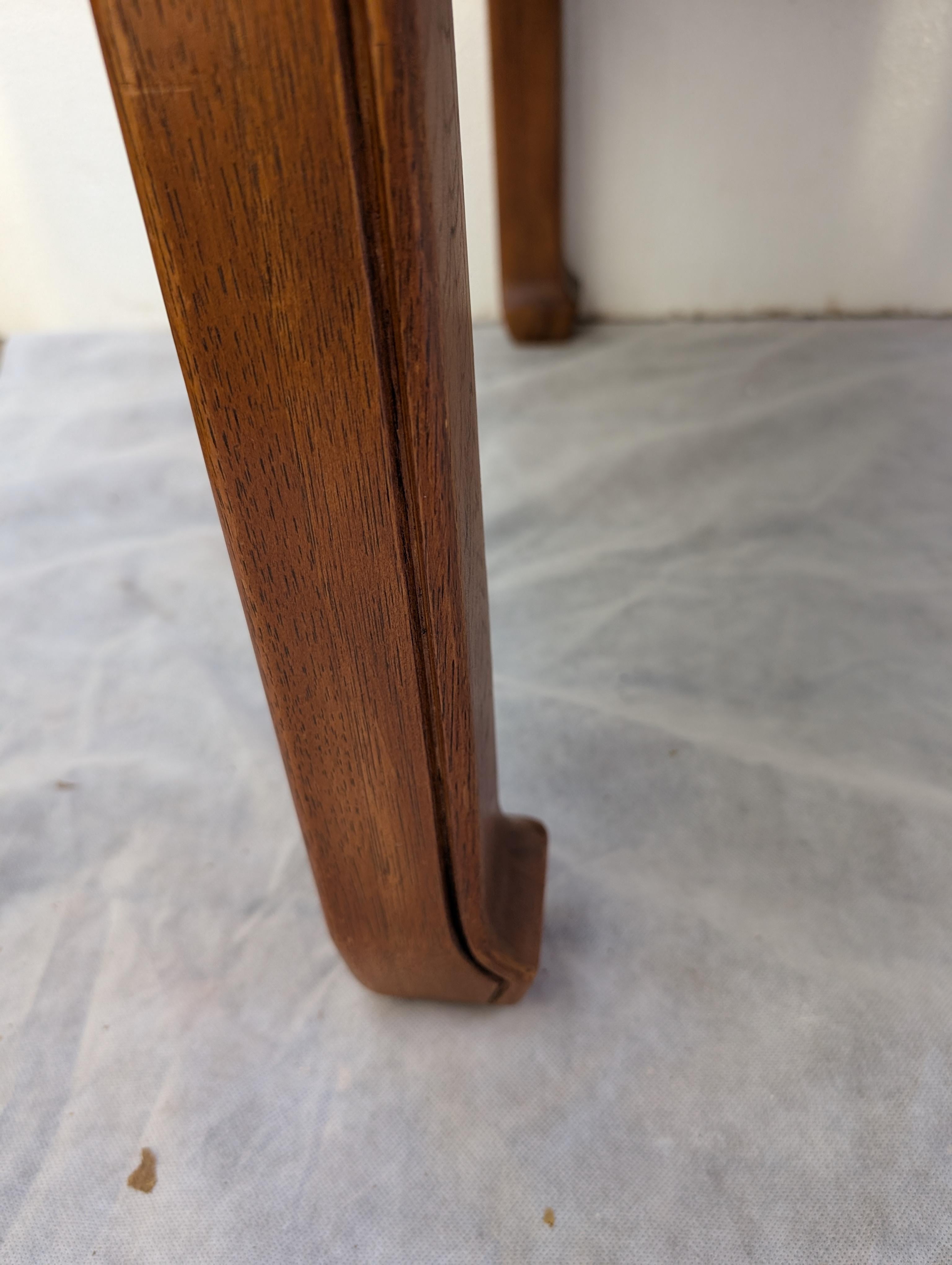 Table Pagode à plateau en bois d'ébène de style Chinoiserie de Thomasville en vente 1