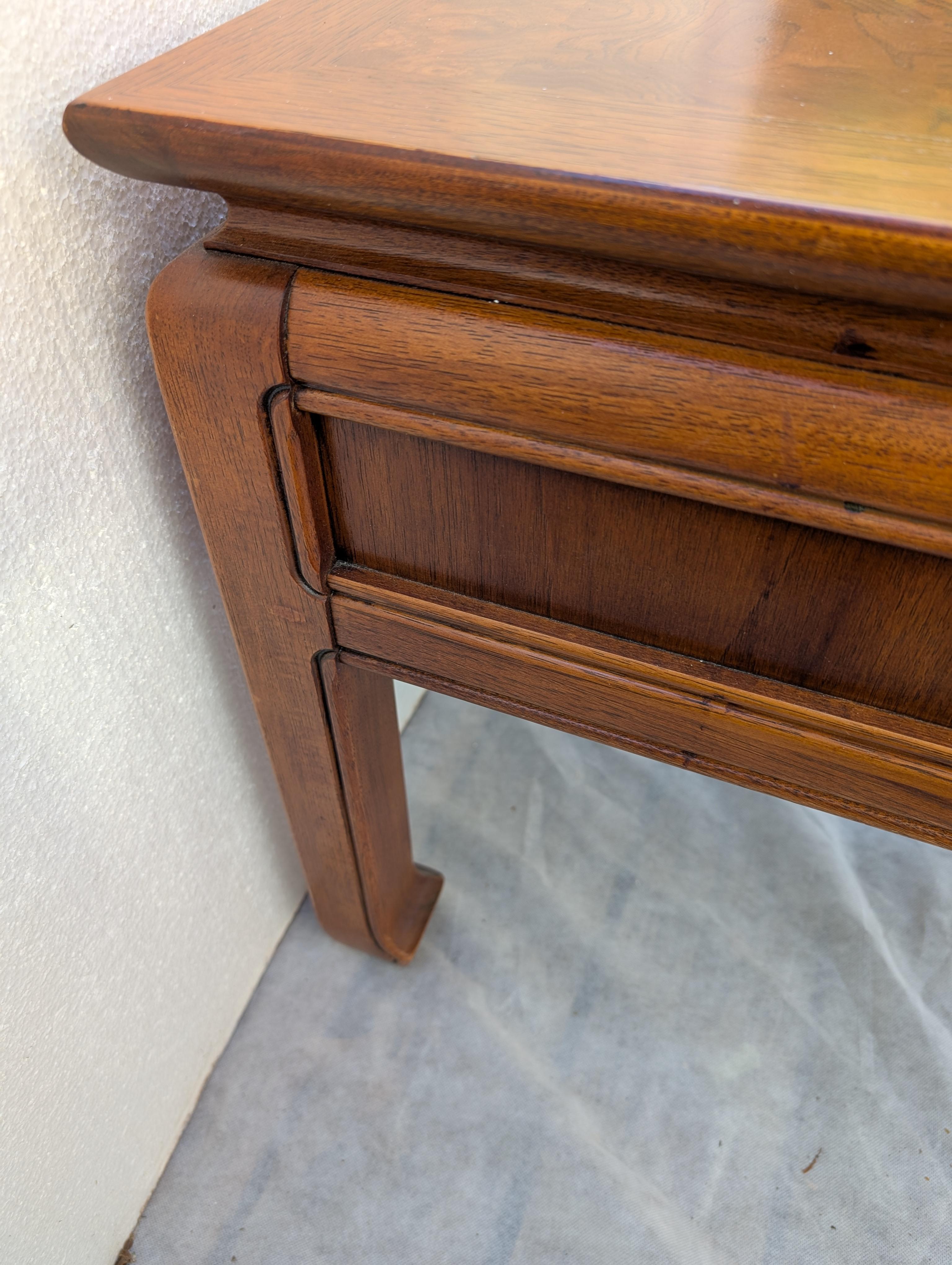 Table Pagode à plateau en bois d'ébène de style Chinoiserie de Thomasville en vente 4