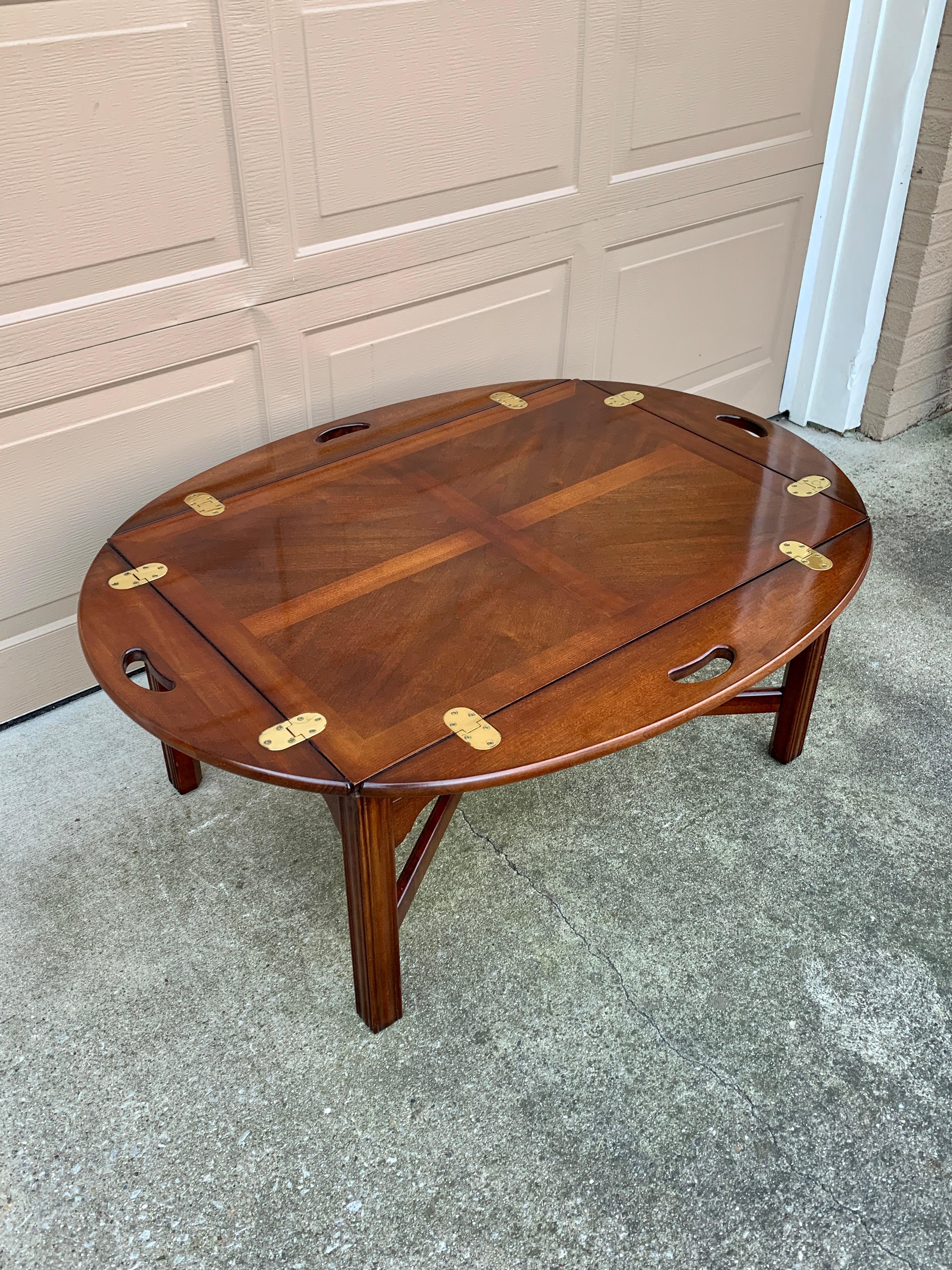 Late 20th Century Thomasville Chippendale Carved Mahogany Butler’s Coffee Table