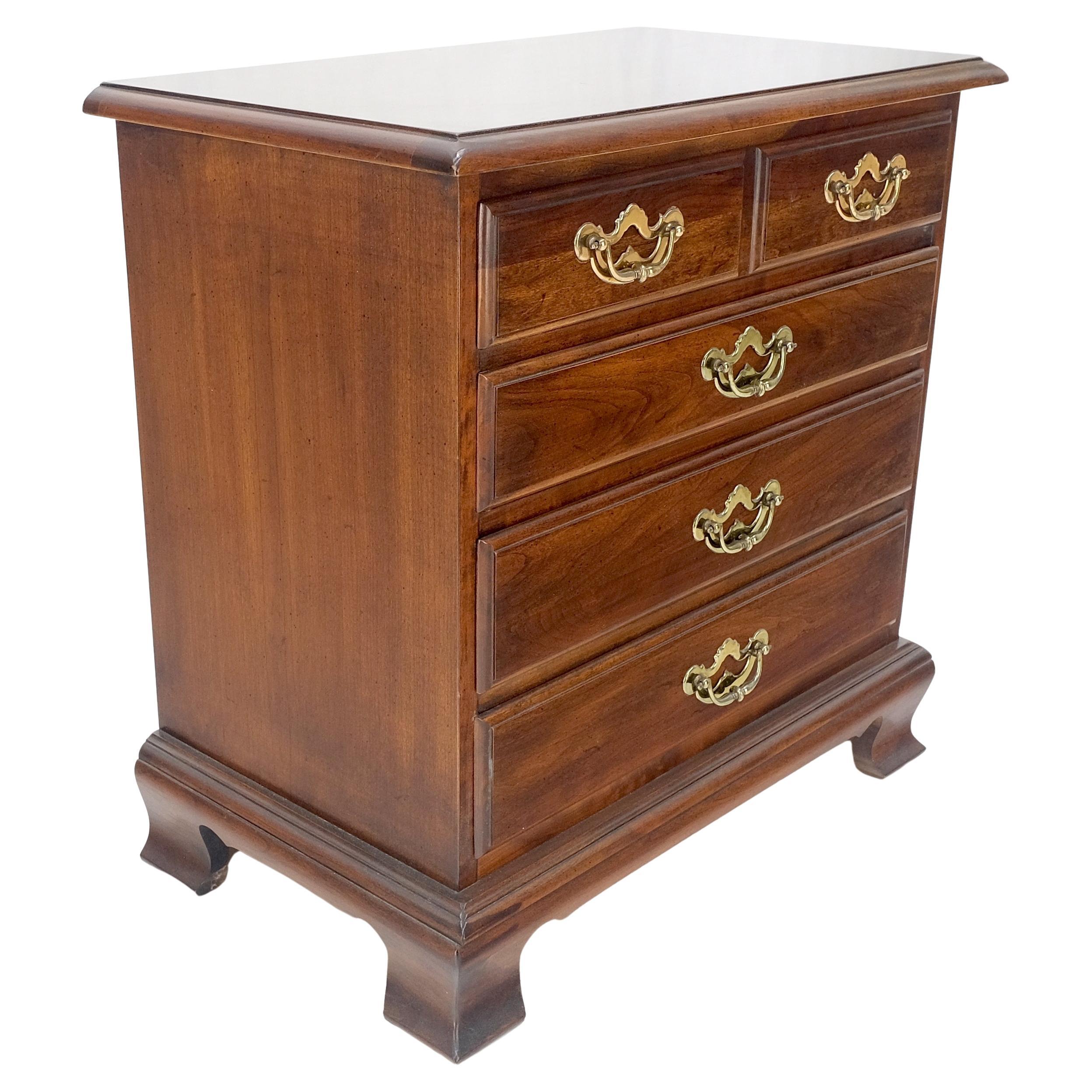 Thomasville Chippendale Style Solid Cherry 4 Drawers Nightstand End Table MINT