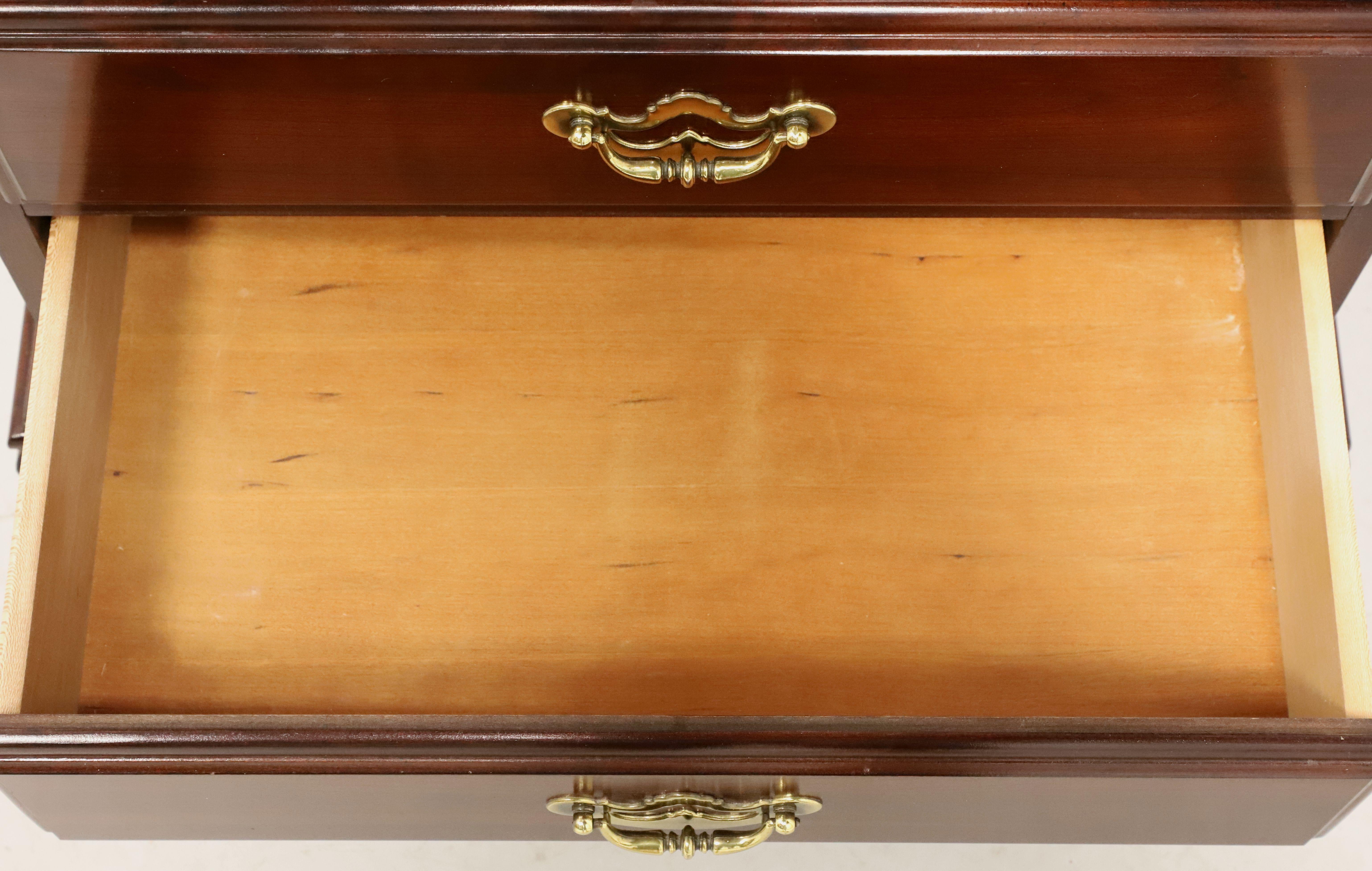Brass THOMASVILLE Collectors Cherry Chippendale Nightstand Bedside Chest