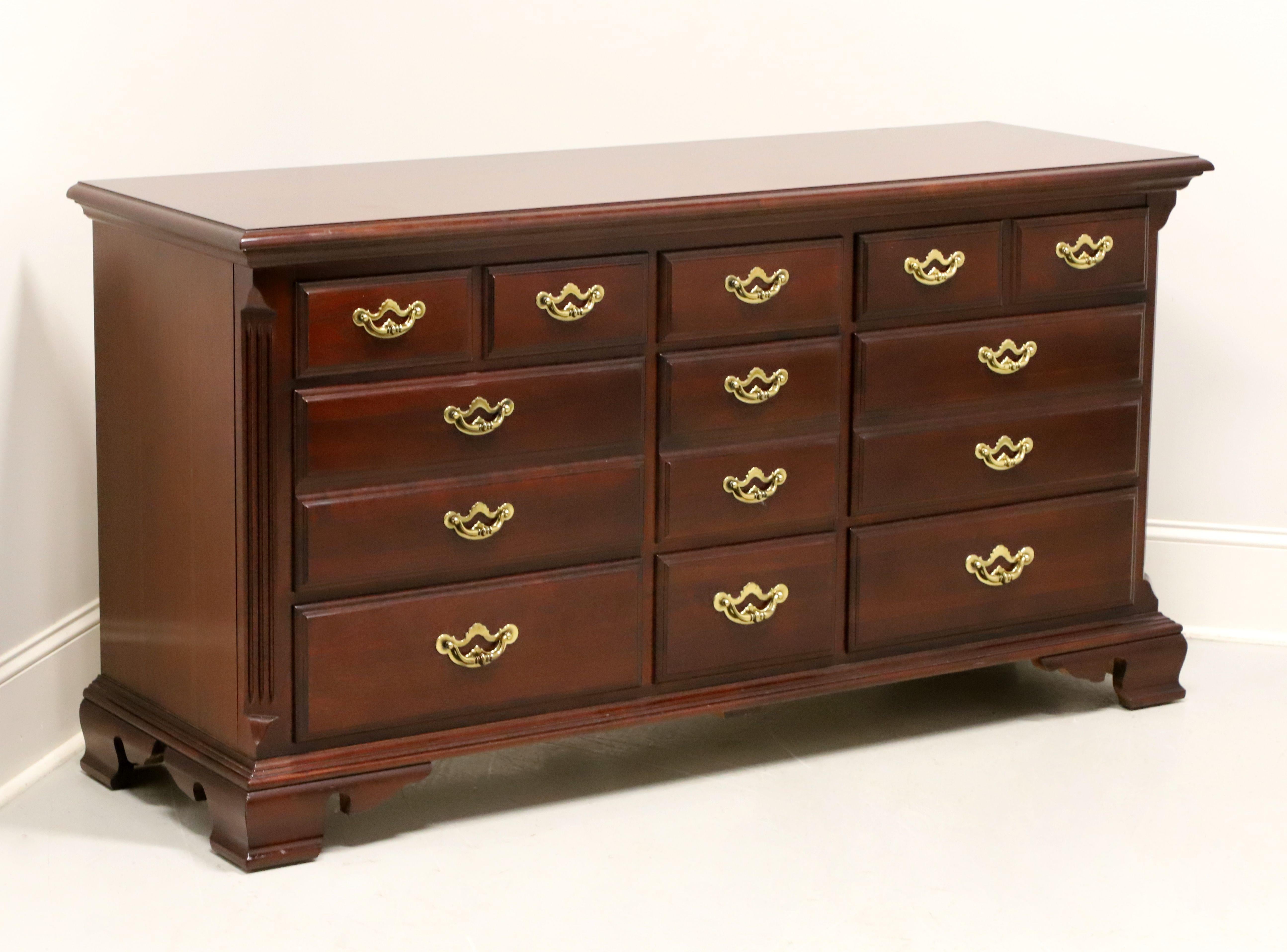 THOMASVILLE Collectors Cherry Chippendale Triple Dresser 3