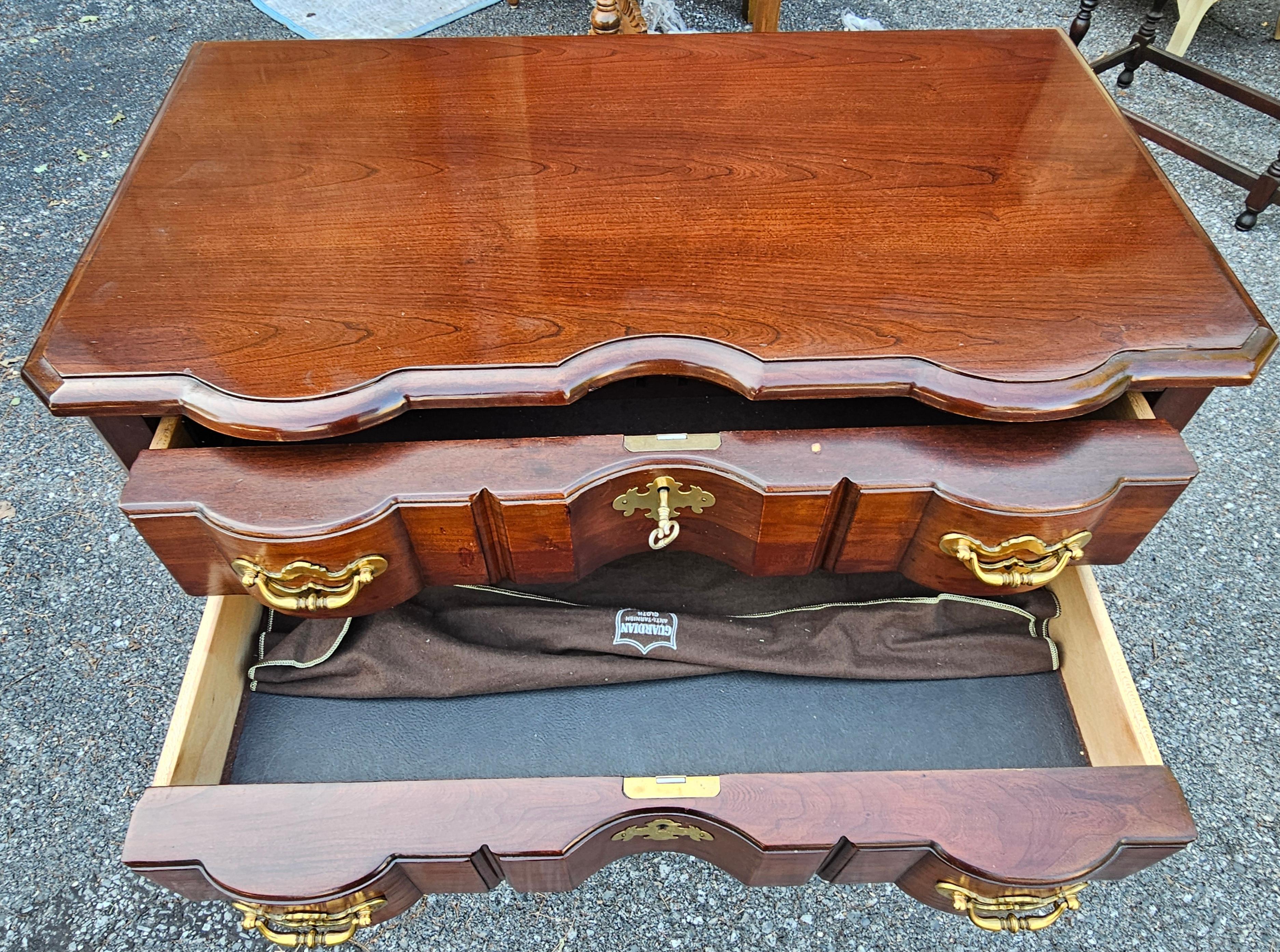 Thomasville Collector's Cherry Silver Anniversary Blockfront Lowboy For Sale 4
