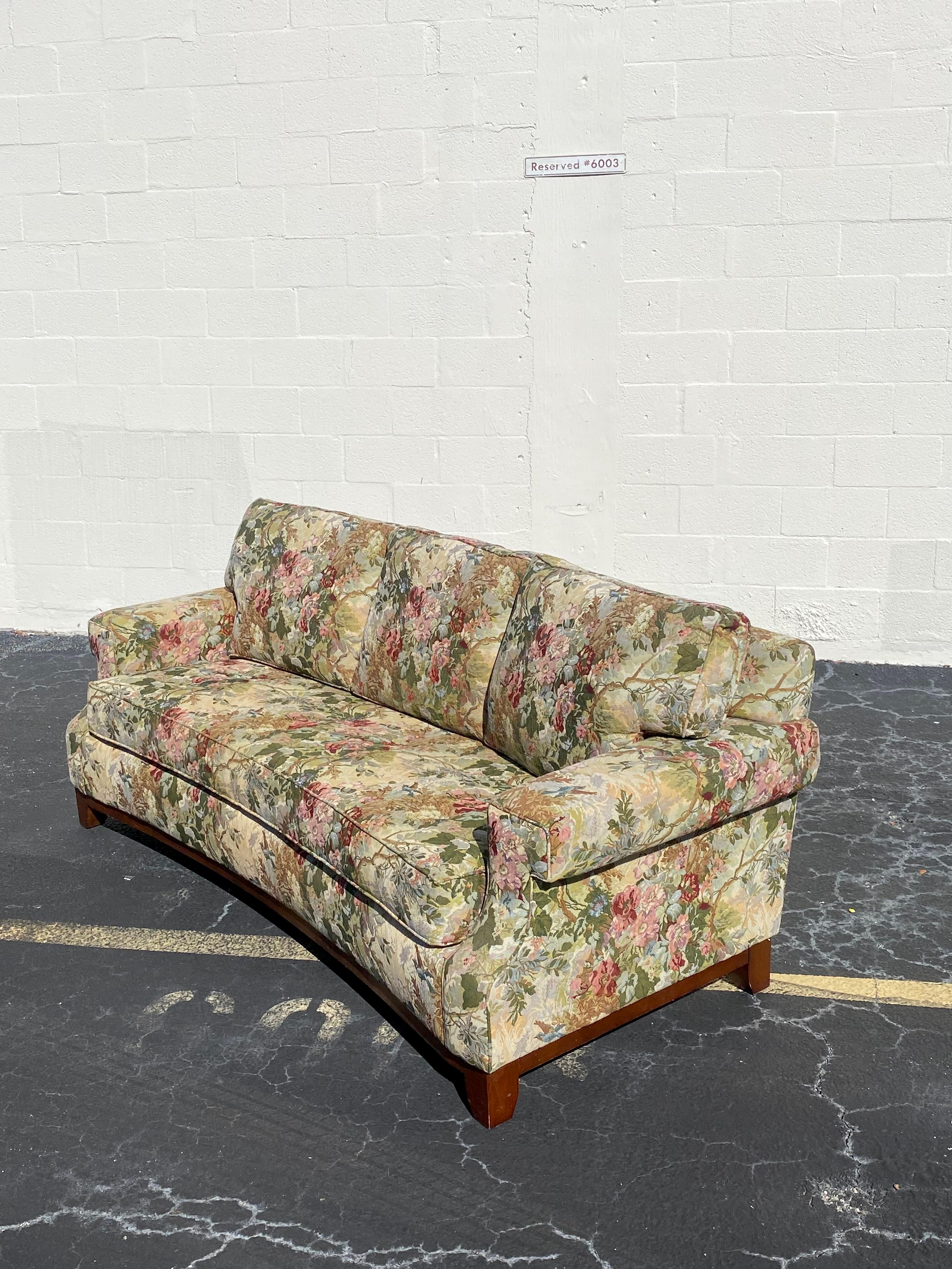 American Thomasville Curved Chinoiserie Chintz Floral Textile Down Sofa For Sale