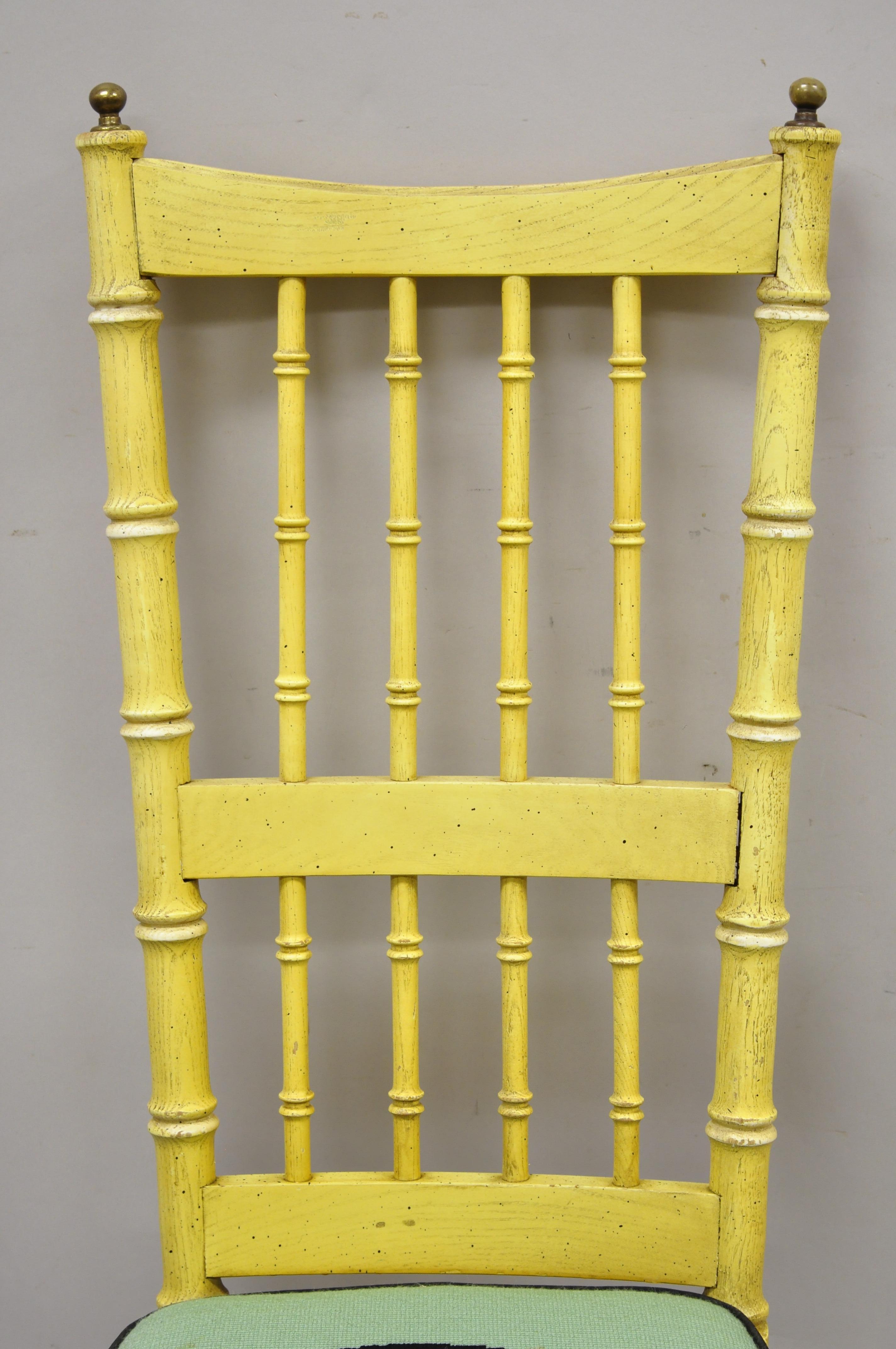 Thomasville Faux Bamboo Chinese Chippendale Brass Finial Wood Chairs, Set of 6 In Good Condition For Sale In Philadelphia, PA