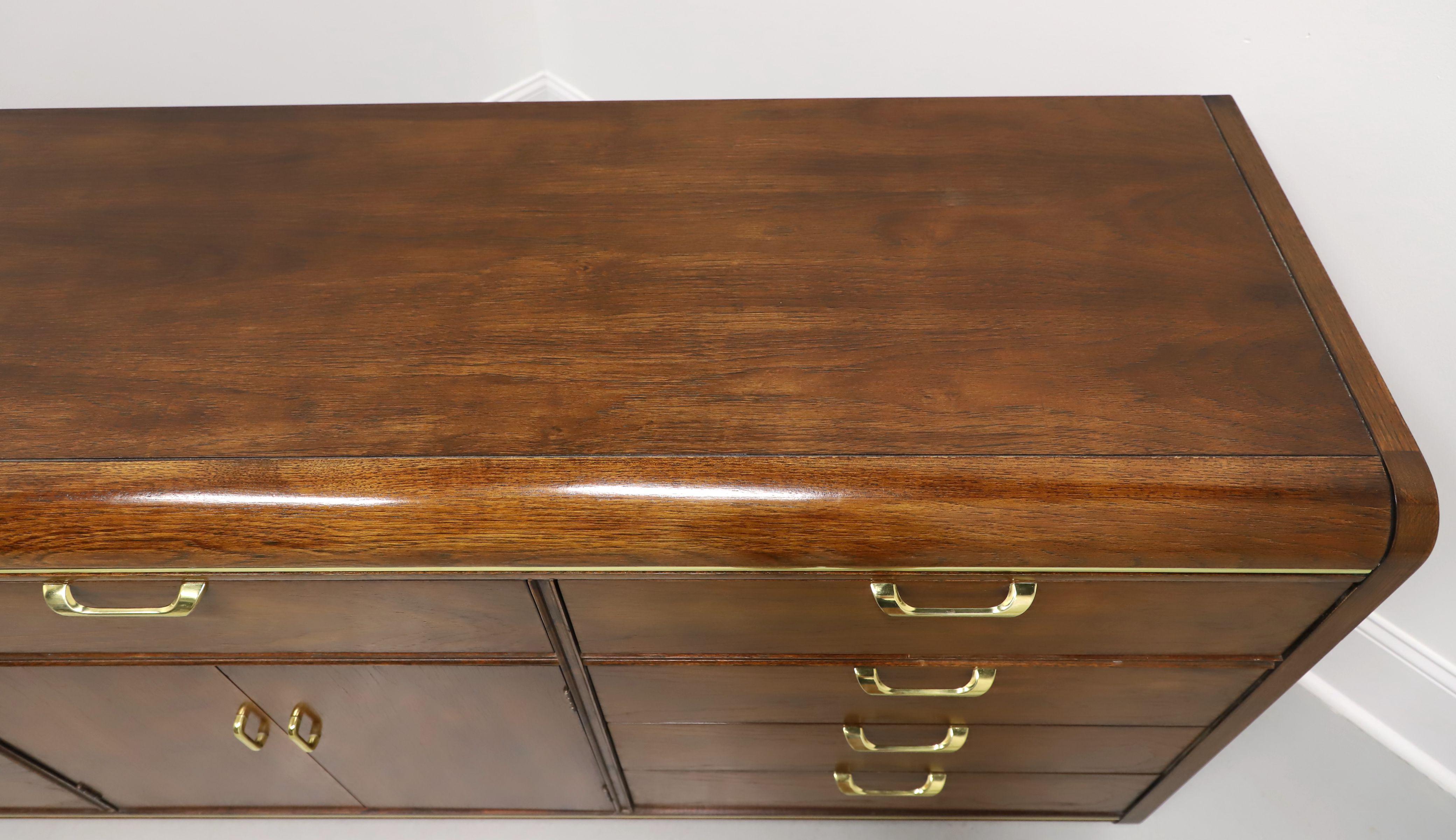 THOMASVILLE Founders Collection Walnut Post-Modern Triple Dresser For Sale 1