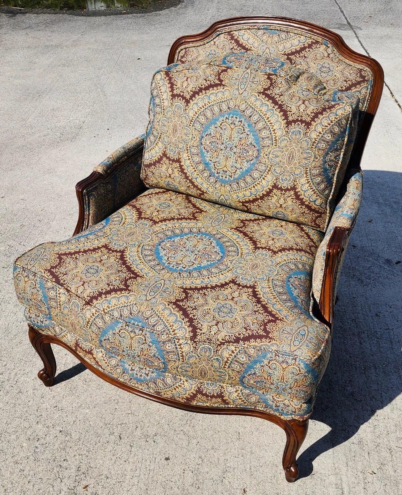 French Provincial Thomasville French Bergere Armchair For Sale