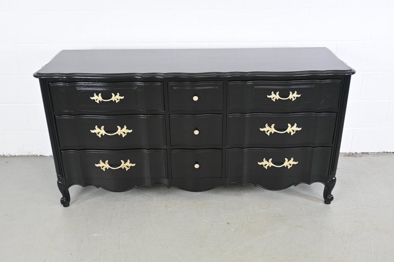 Thomasville French Provincial Black Lacquered NineDrawer Dresser For