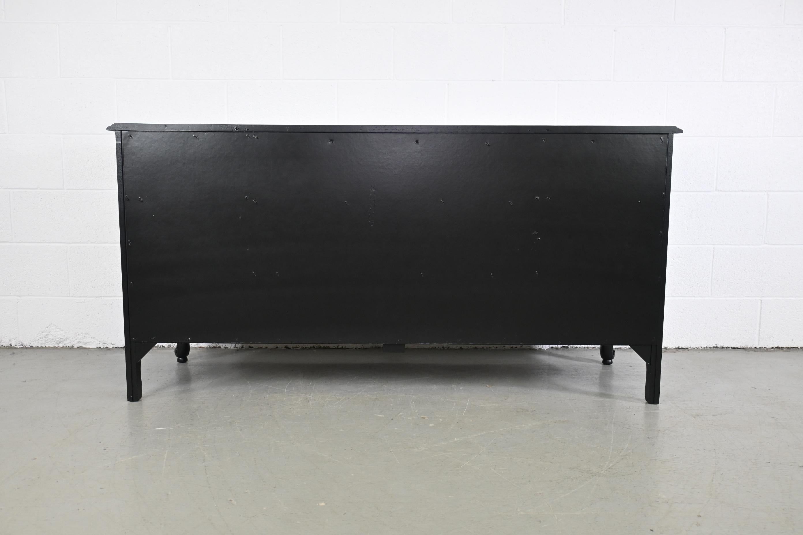 Ash Thomasville French Provincial Black Lacquered Nine-Drawer Dresser For Sale