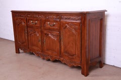 Thomasville French Provincial Louis XV Carved Walnut Sideboard Credenza