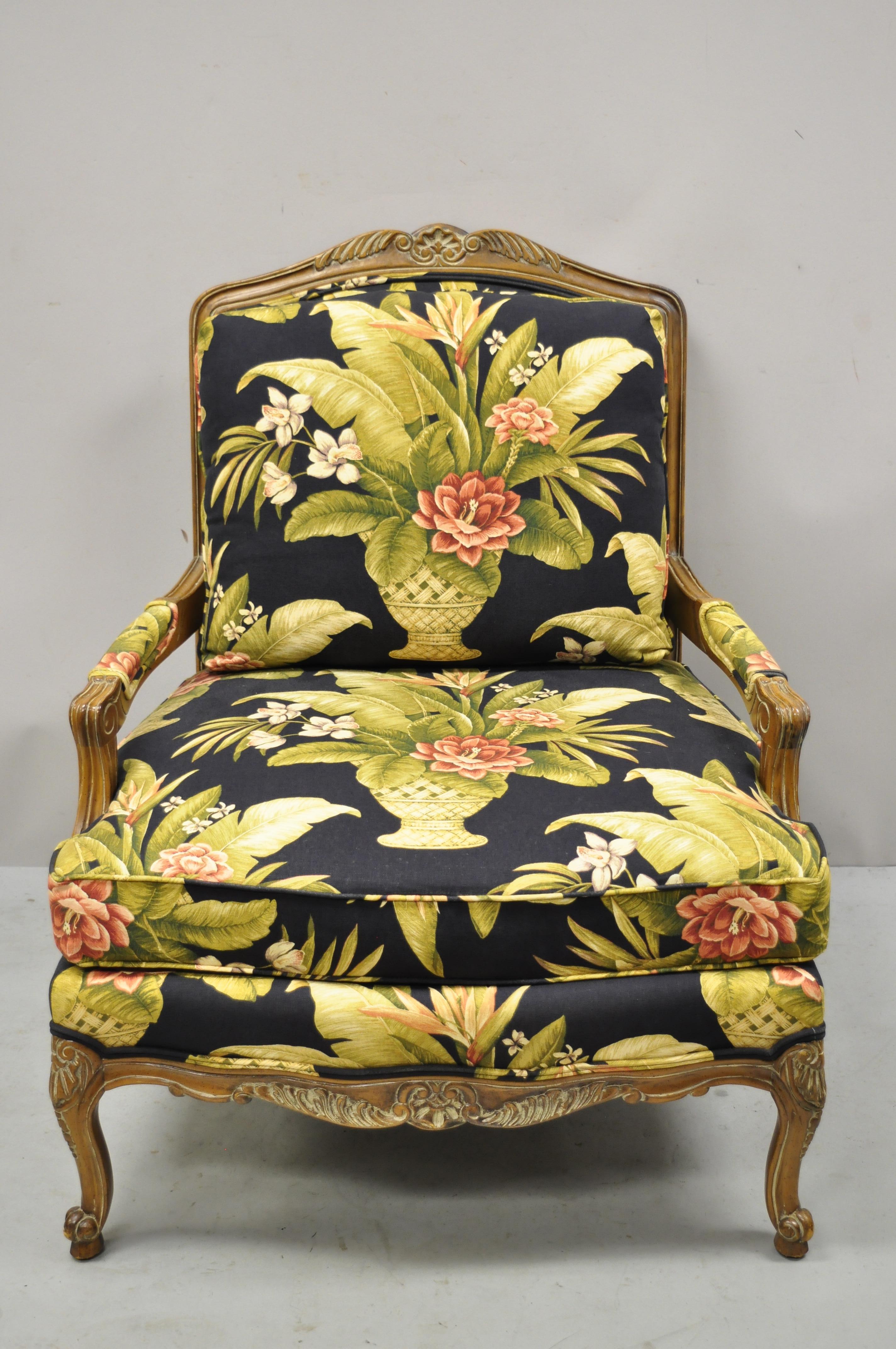 Thomasville French Provincial Louis XV navy blue green bergere lounge arm chair. Item features navy blue floral printed fabric, solid wood frame, beautiful wood grain, upholstered arm rests, distressed finish, nicely carved details, cabriole legs,