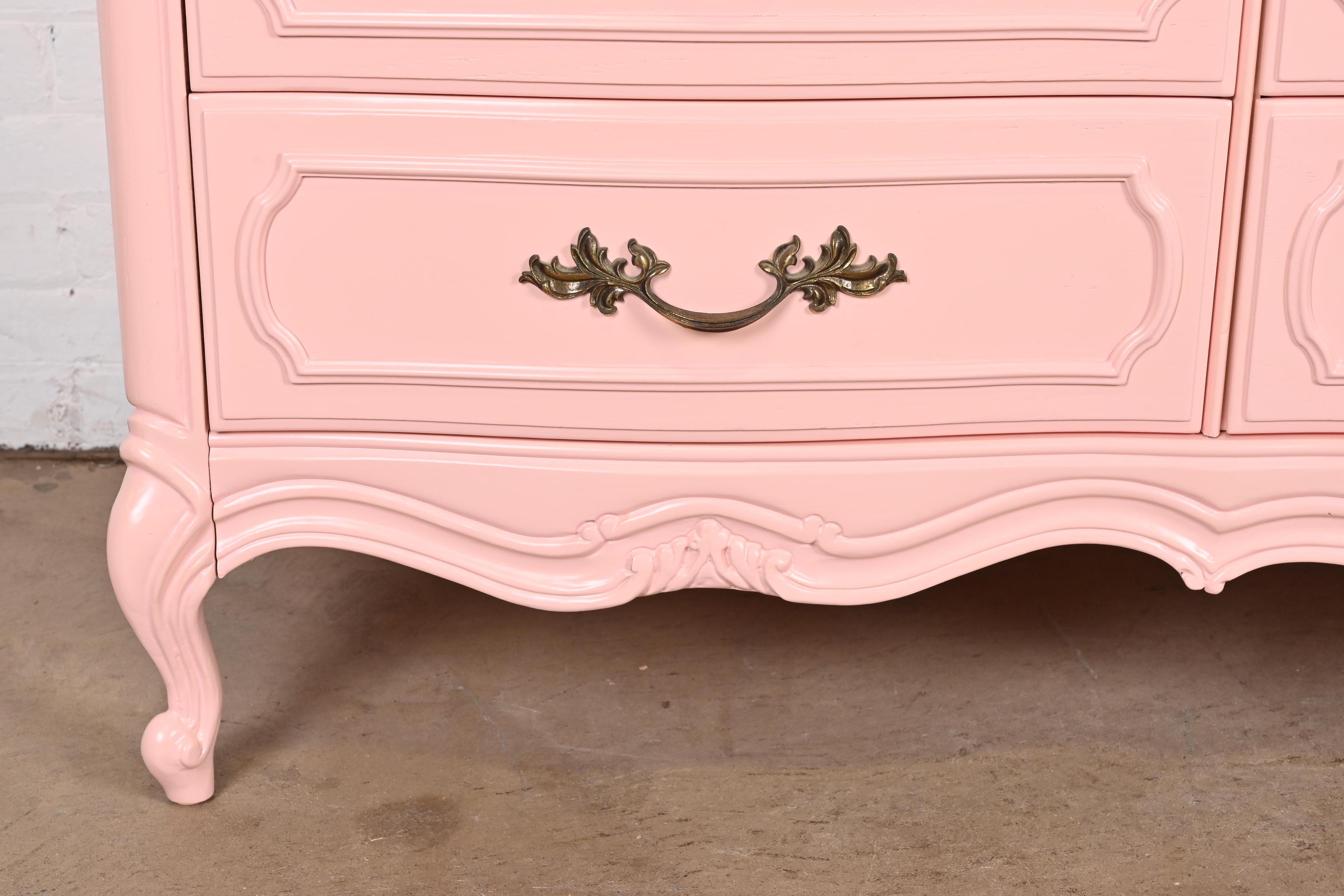 Thomasville French Provincial Louis XV Pink Lacquered Triple Dresser, Refinished For Sale 3