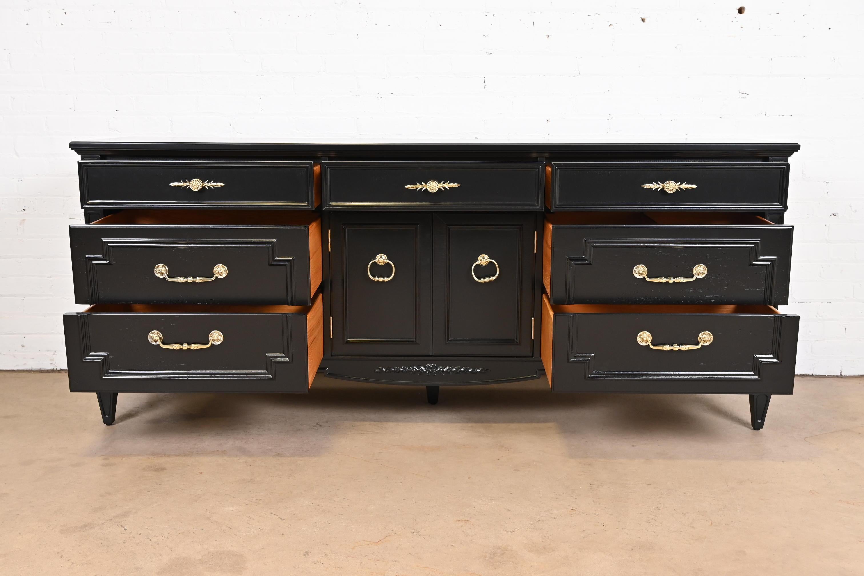 Thomasville French Regency Louis XVI Black Lacquered Dresser, Newly Refinished For Sale 1