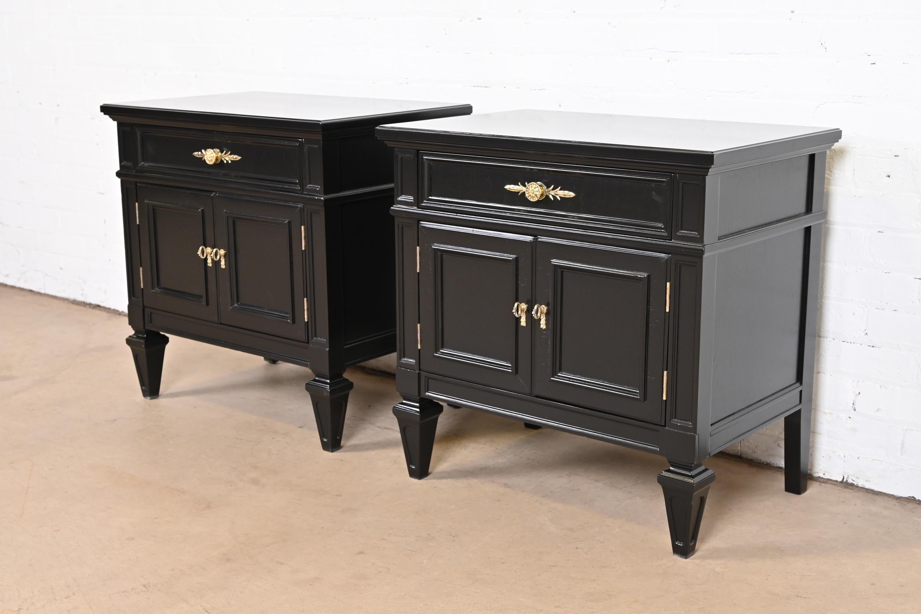 American Thomasville French Regency Louis XVI Black Lacquered Nightstands, Refinished