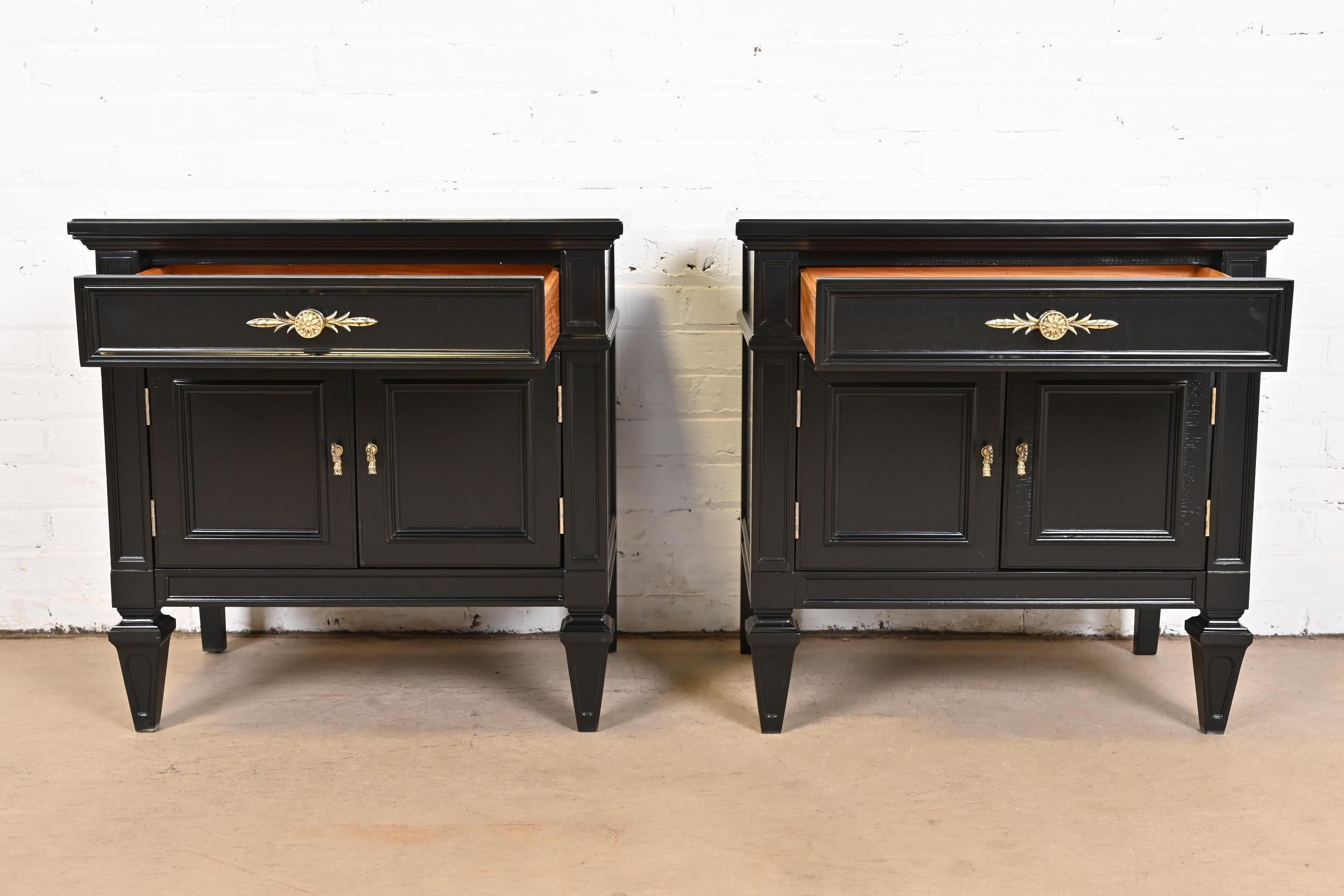 Walnut Thomasville French Regency Louis XVI Black Lacquered Nightstands, Refinished