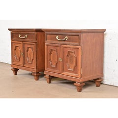 Thomasville French Regency Louis XVI Mahogany and Burl Wood Nightstands, Pair
