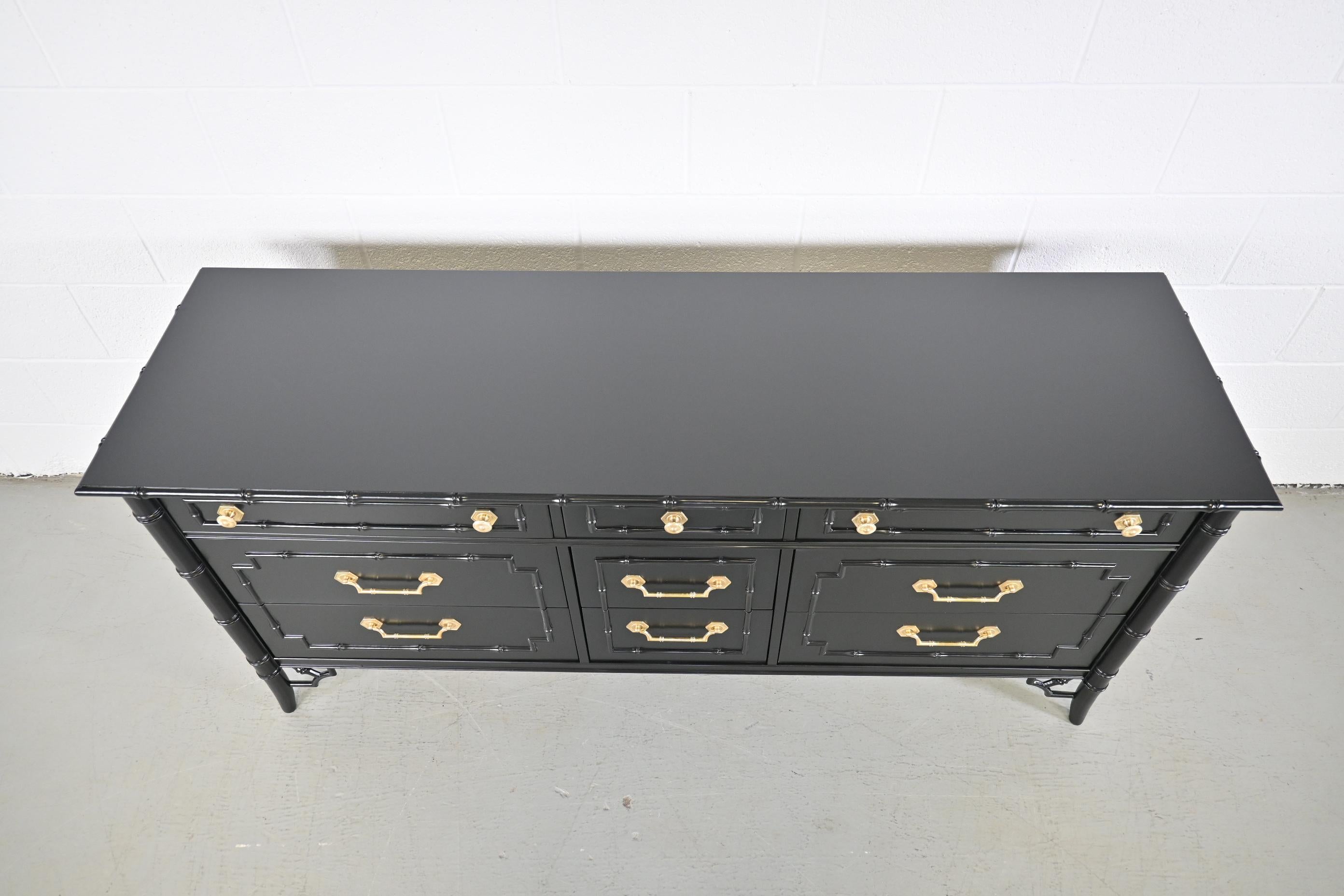 Thomasville Furniture Faux Bamboo Black Lacquered Dresser In Excellent Condition In Morgan, UT