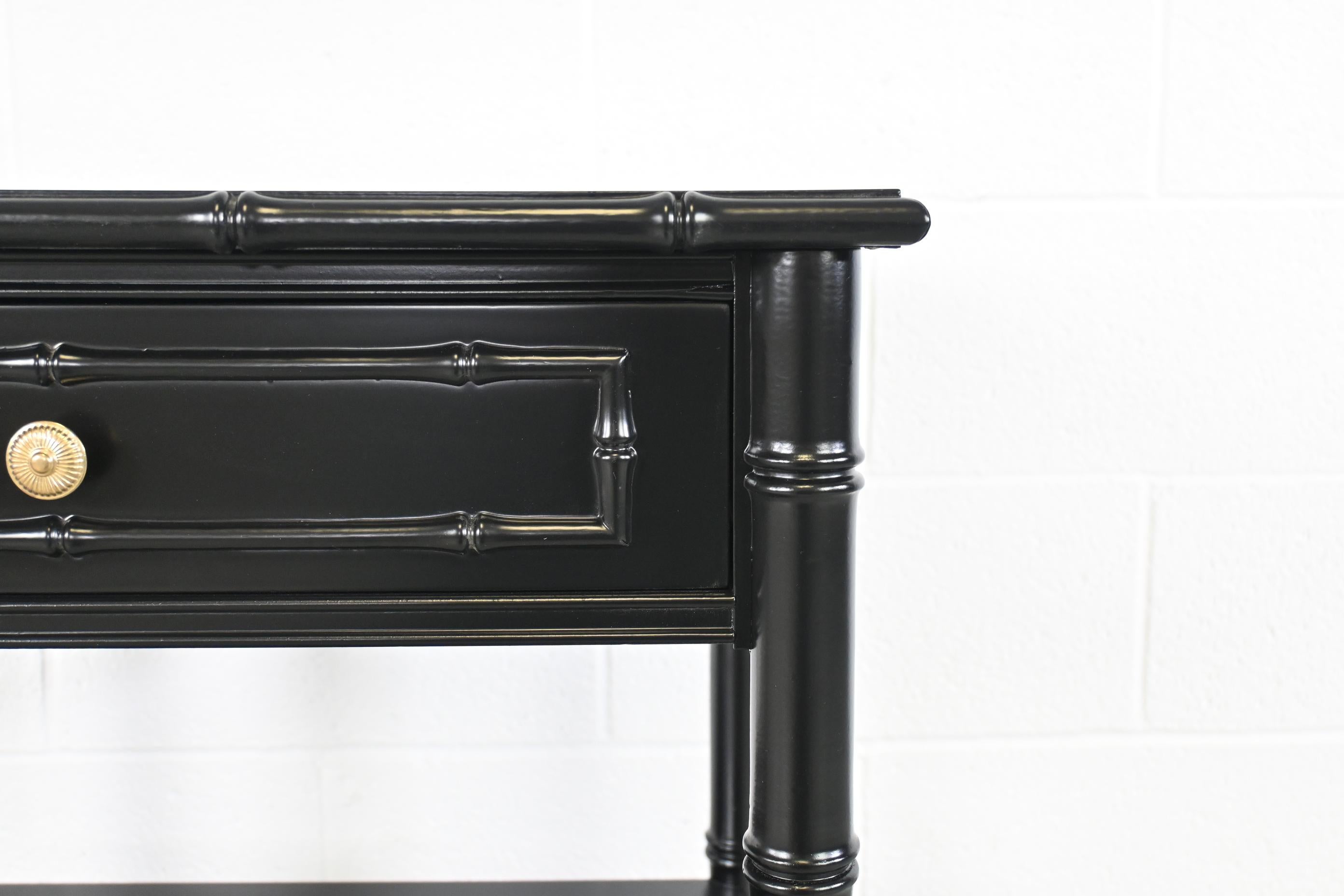 Thomasville Furniture Faux Bamboo Black Lacquered Nightstands, a Pair In Excellent Condition For Sale In Morgan, UT