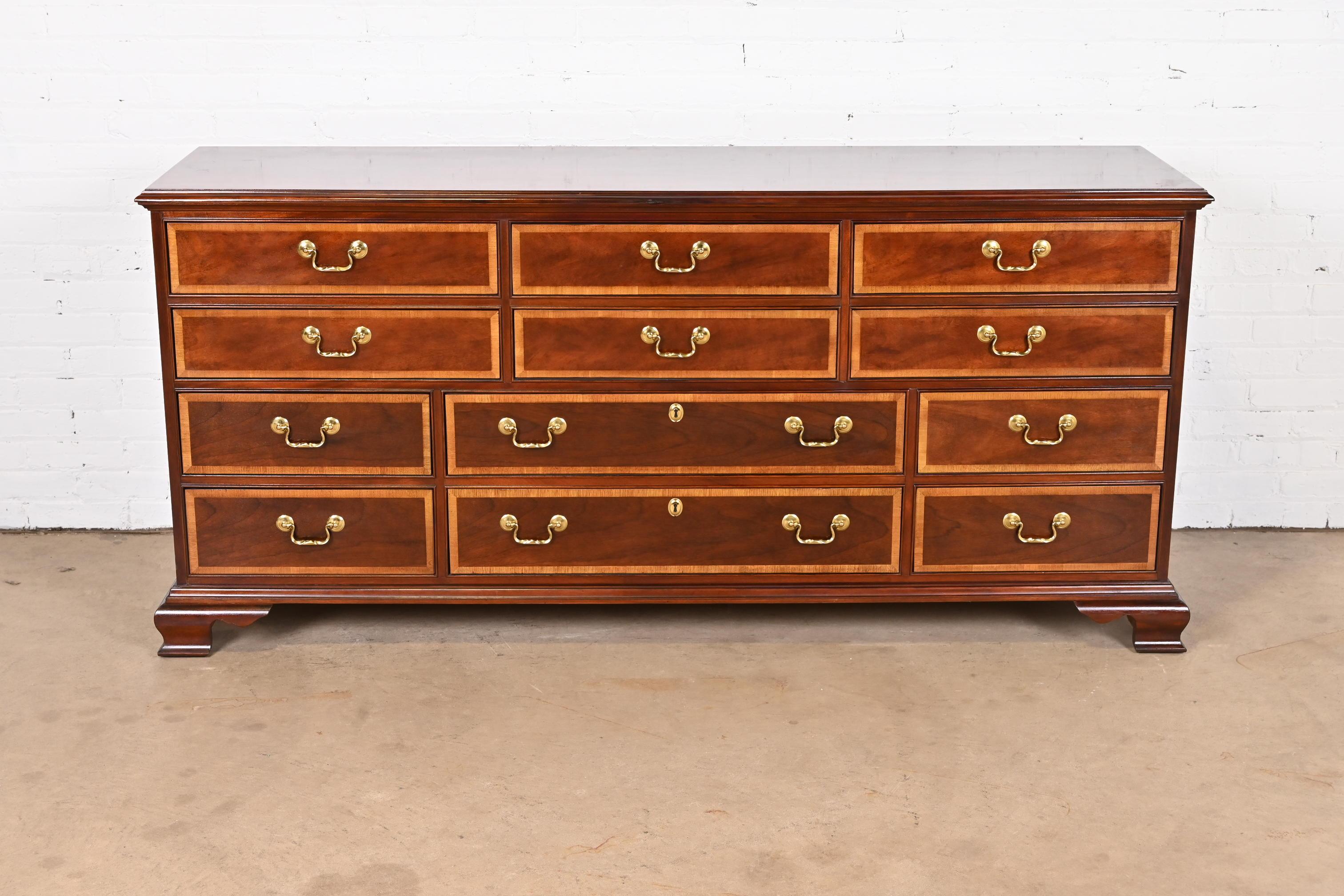 A gorgeous Georgian style twelve-drawer dresser or chest of drawers

By Thomasville, 