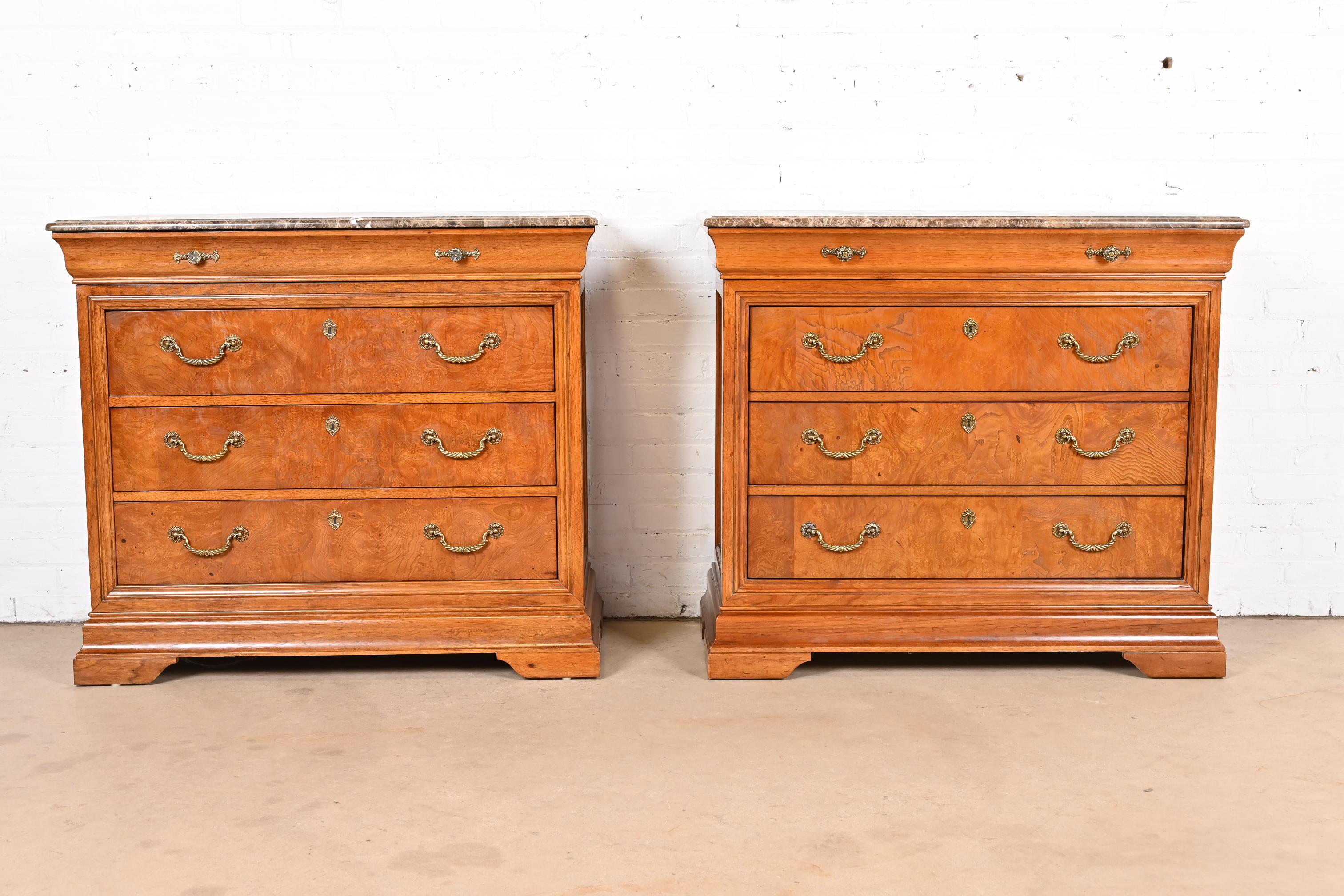 Thomasville Georgian Burled Walnut Marble Top Four-Drawer Dresser For Sale 5