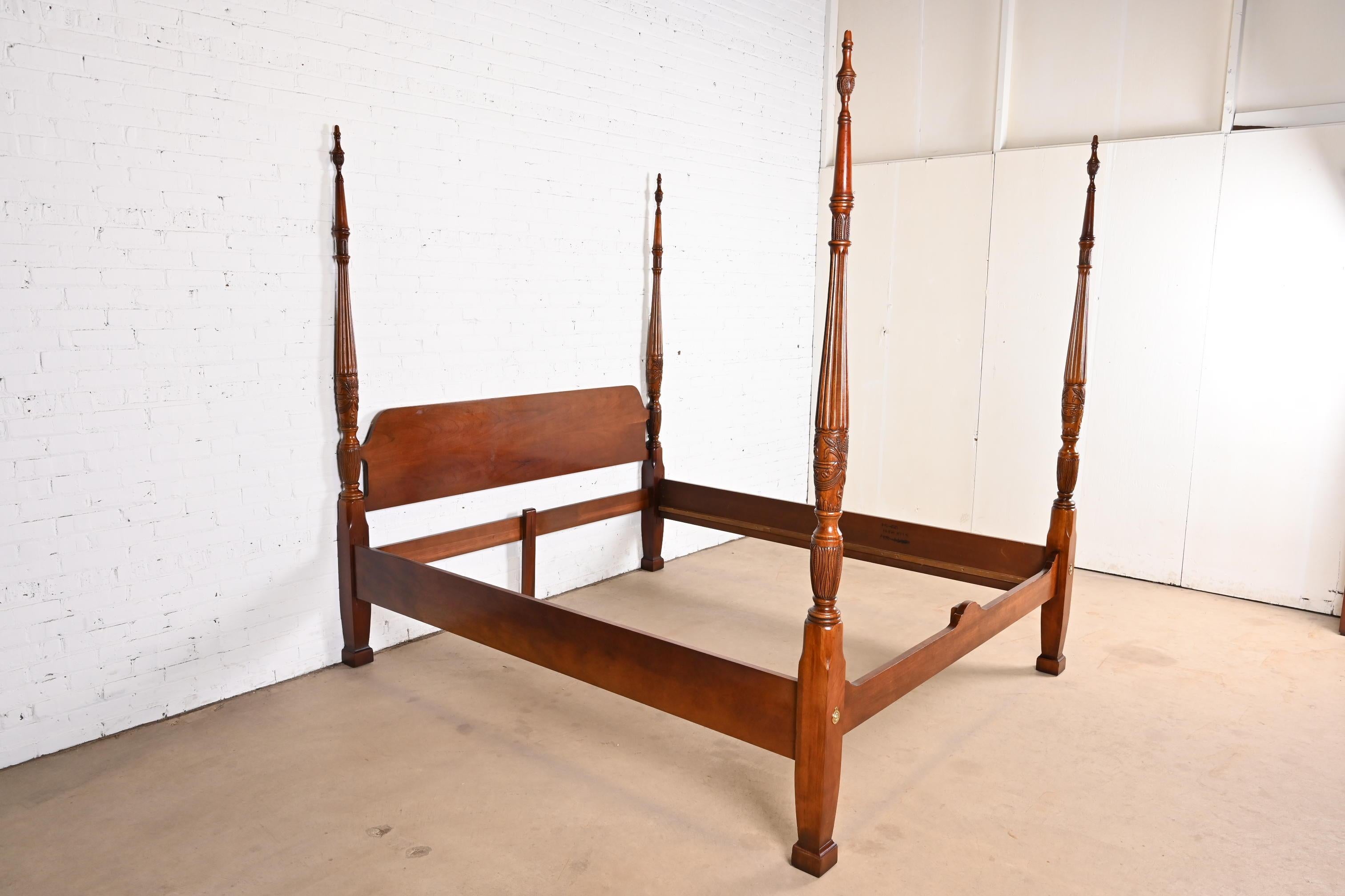 20th Century Thomasville Georgian Carved Mahogany King Size Poster Bed For Sale