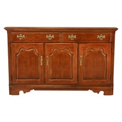 Thomasville Georgian Cherry Wood Sideboard Buffet oder Bar Schrank