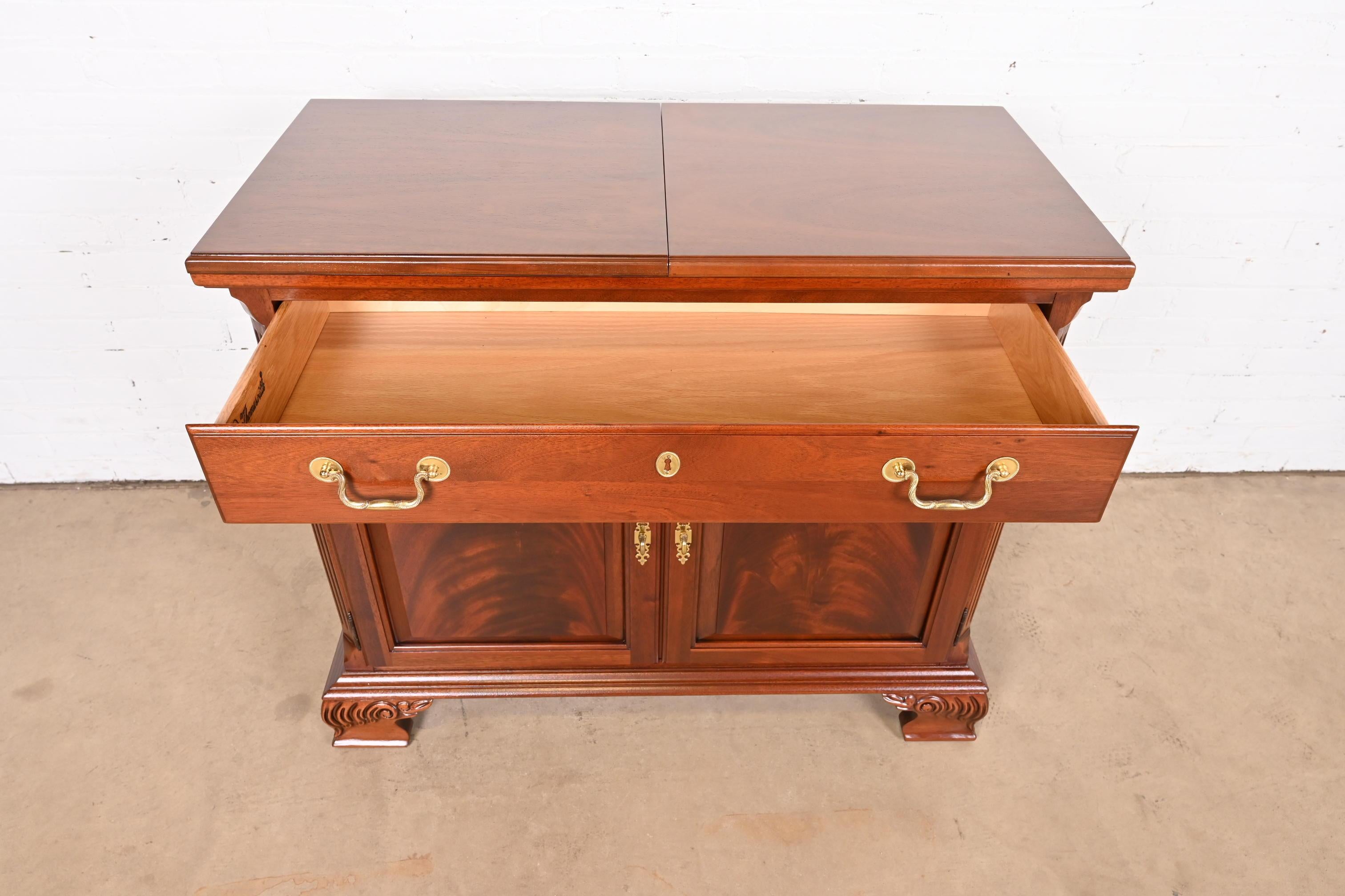 Thomasville Georgian Flame Mahogany Flip Top Server or Bar Cabinet, Refinished For Sale 6