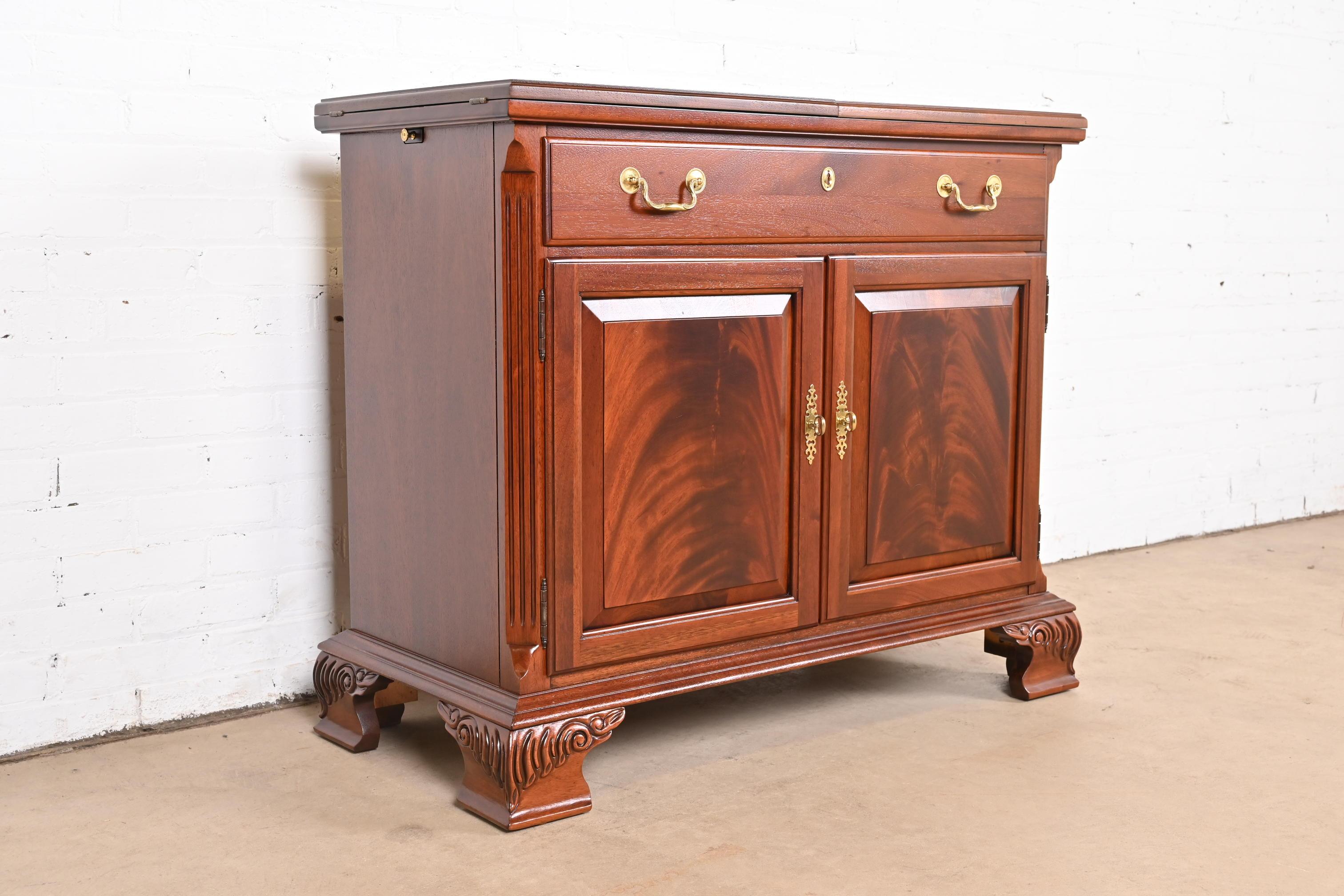 Thomasville Georgian Flame Mahogany Flip Top Server or Bar Cabinet, Refinished For Sale 1