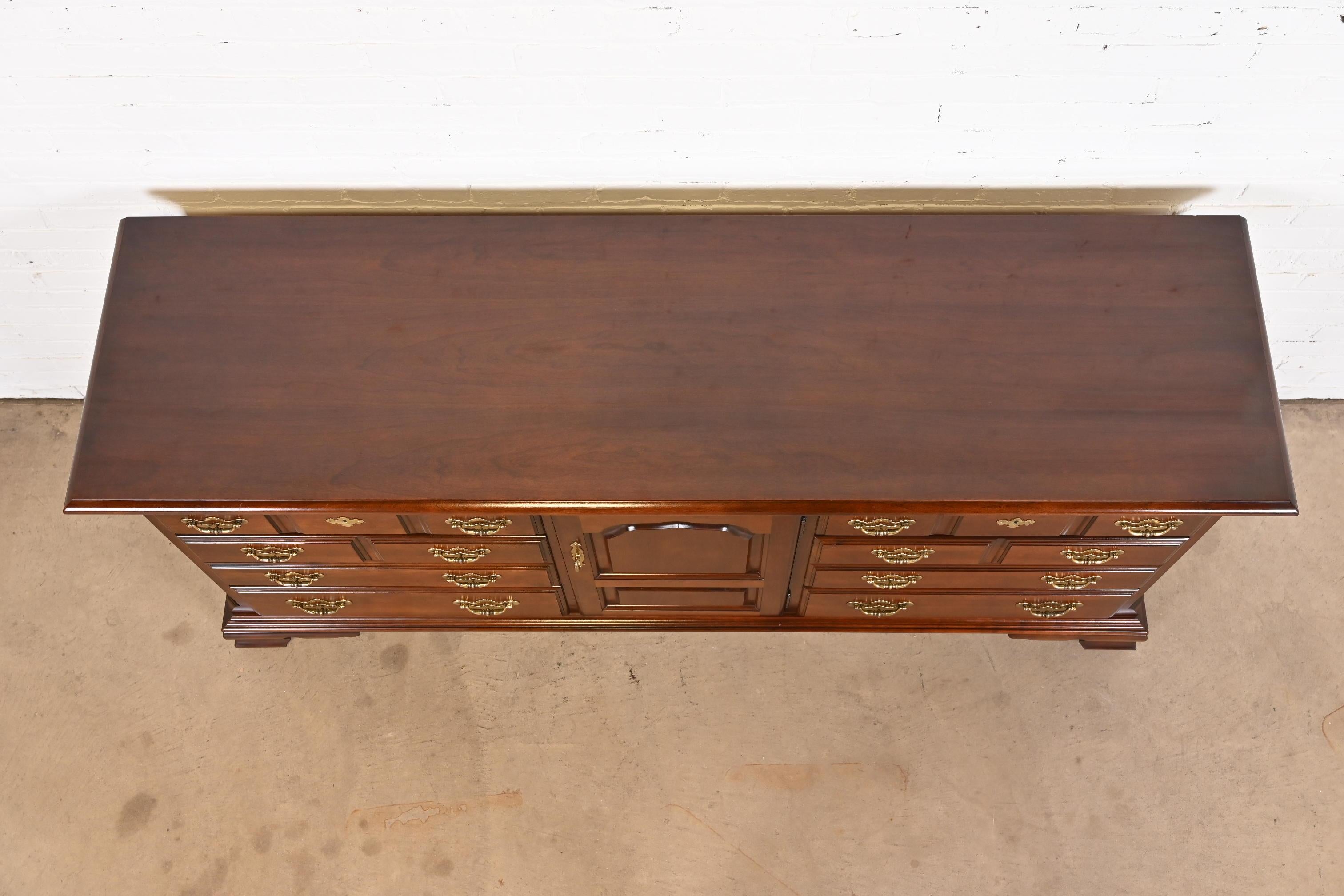 Thomasville Georgian Solid Cherry Wood Dresser or Credenza For Sale 6