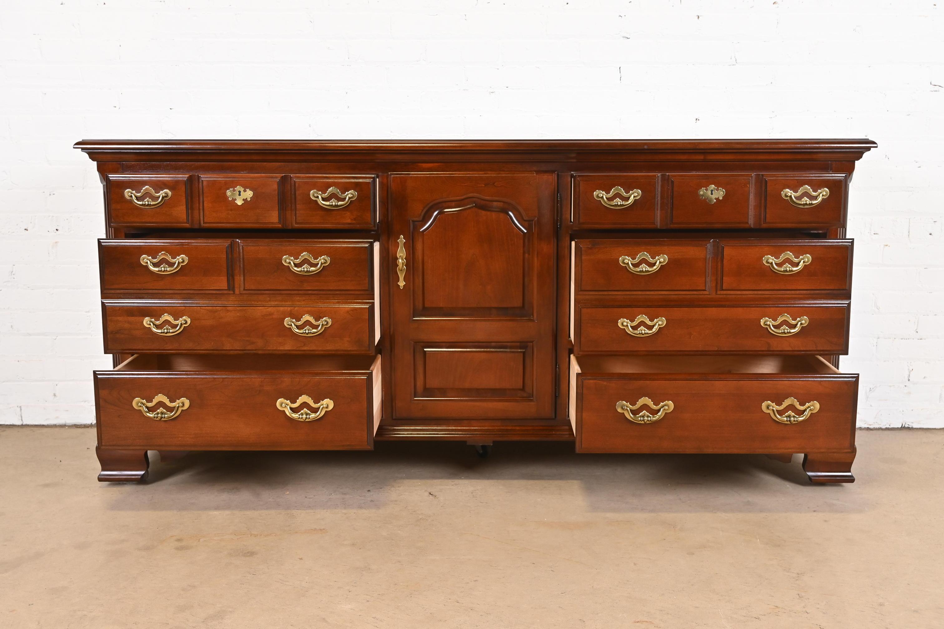 Late 20th Century Thomasville Georgian Solid Cherry Wood Dresser or Credenza For Sale